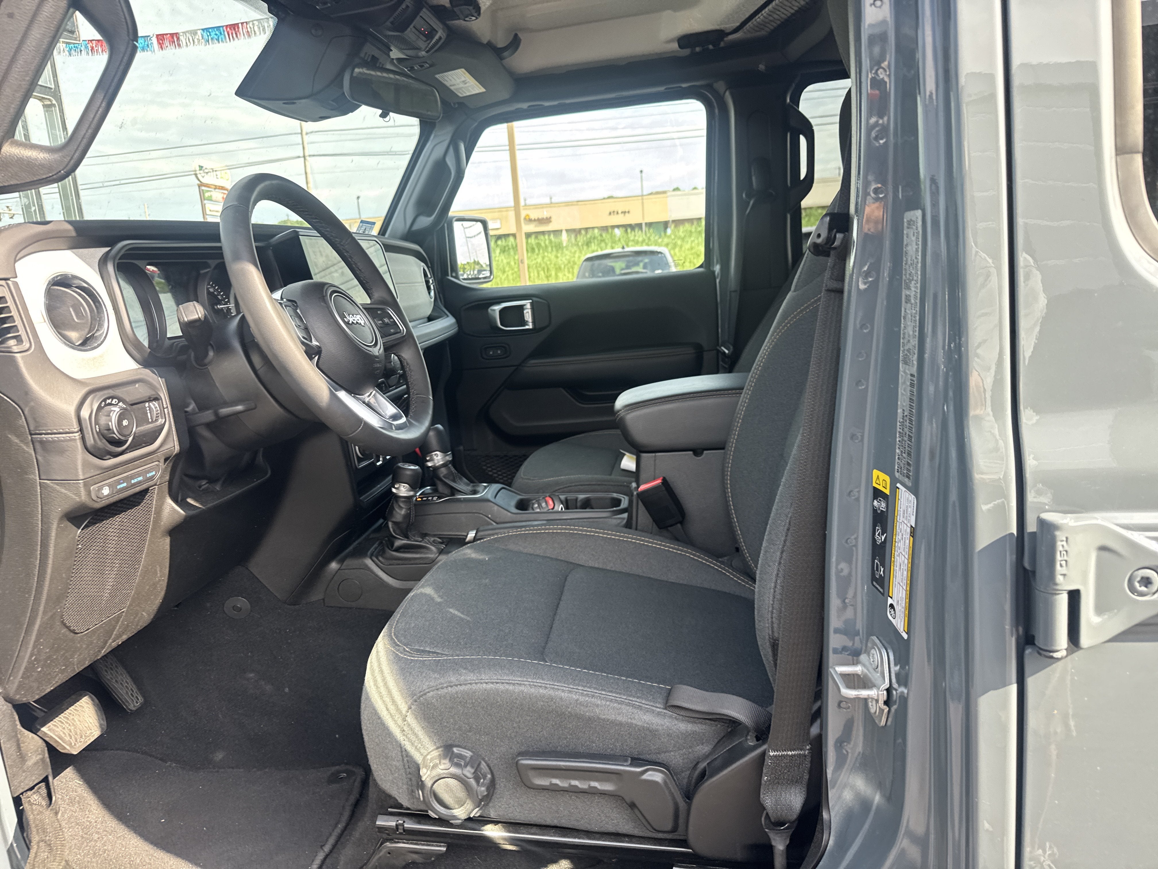 2025 Jeep Wrangler 4xe Sahara 4xe