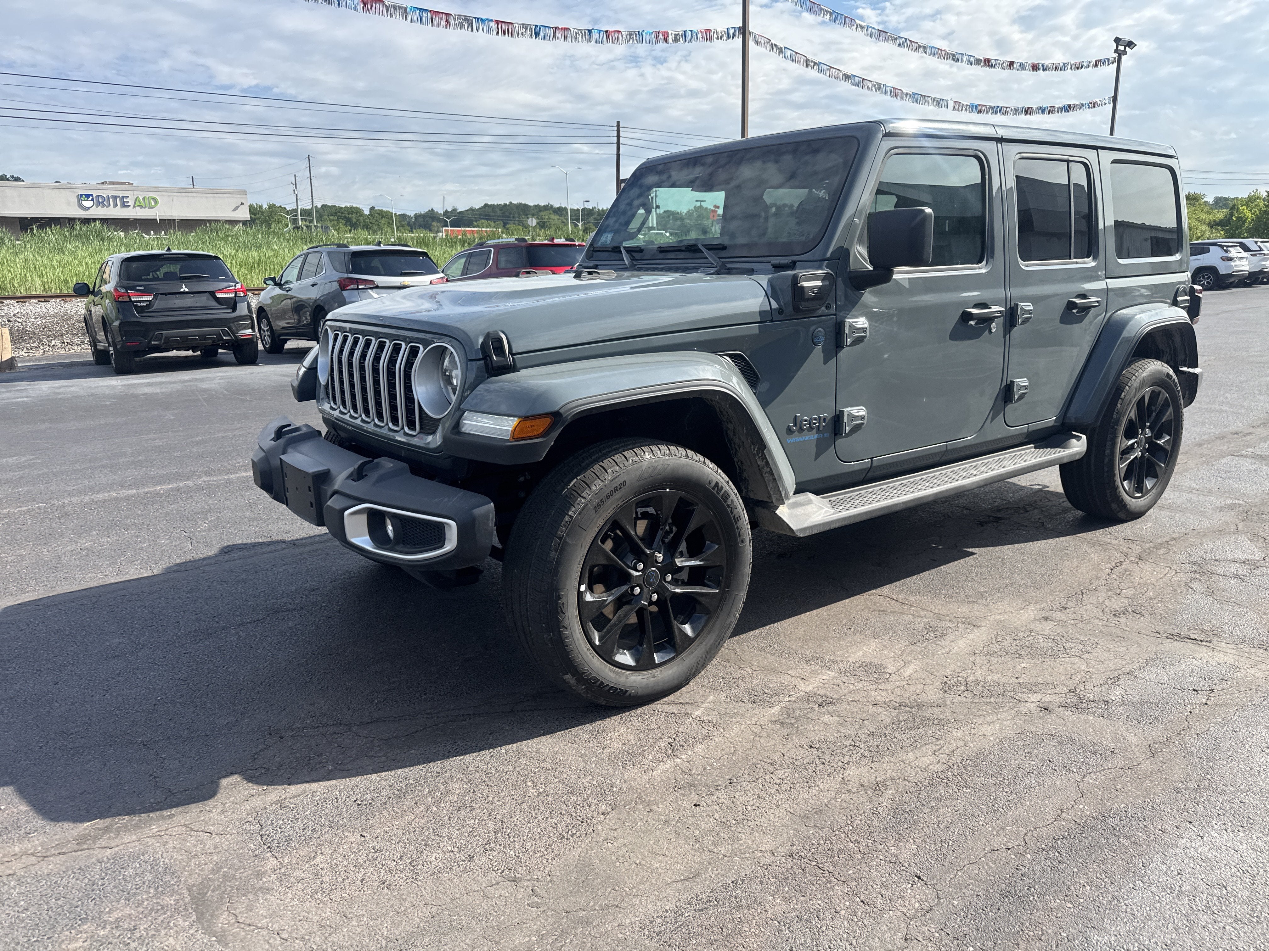 2025 Jeep Wrangler 4xe Sahara 4xe