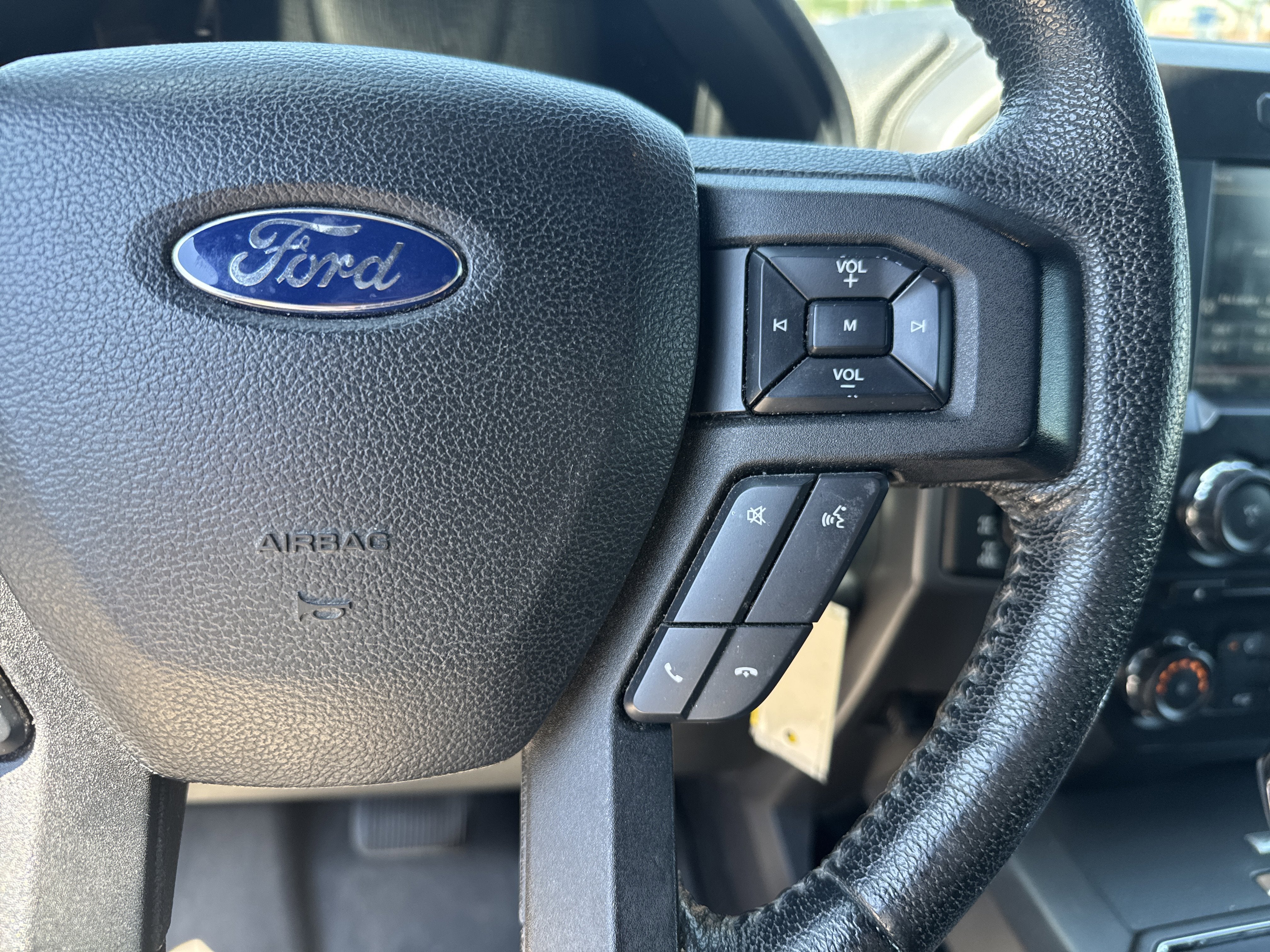 2015 Ford F-150 XLT w/HD Payload Pkg