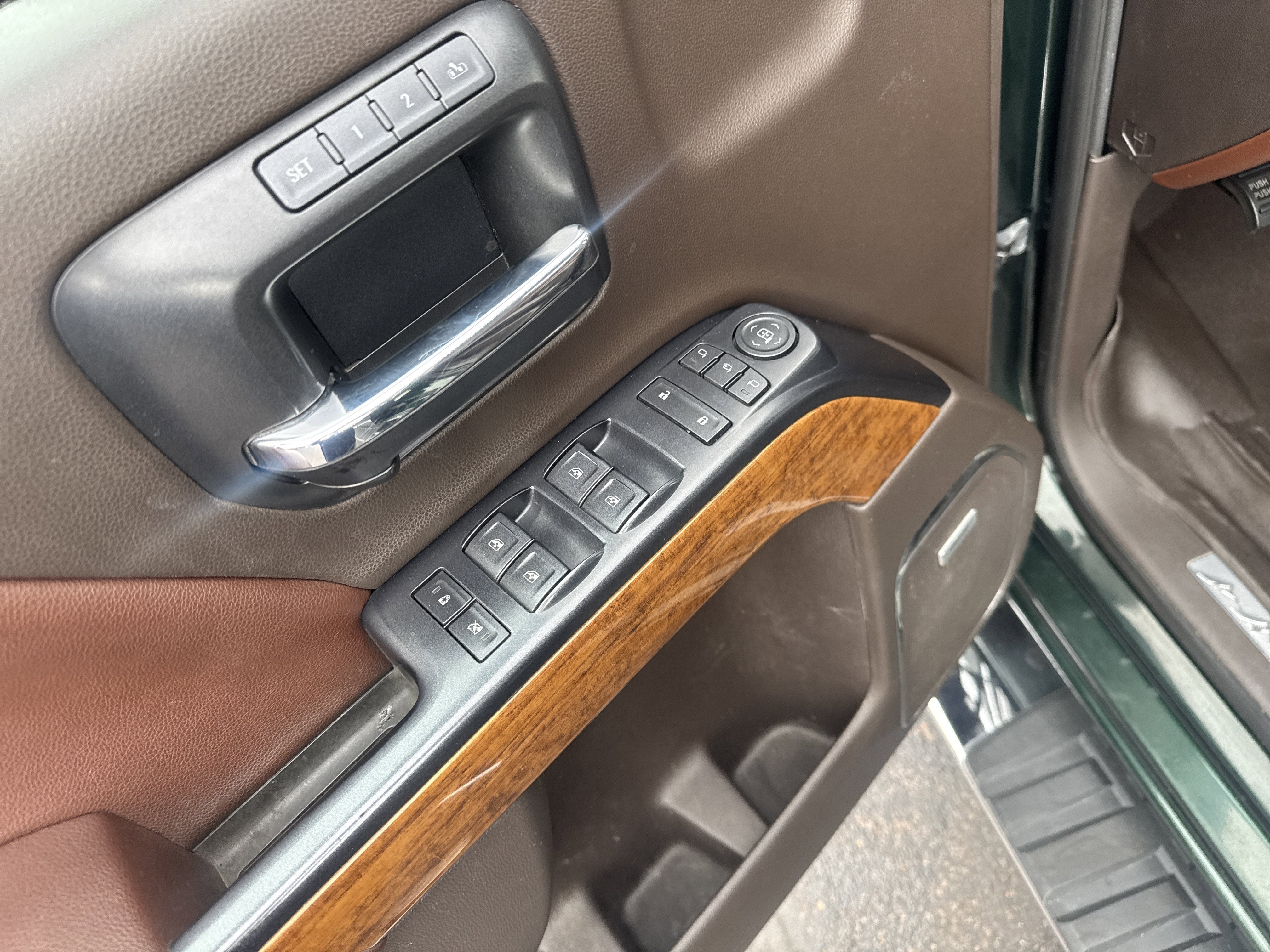 2015 Chevrolet Silverado 2500 HD High Country