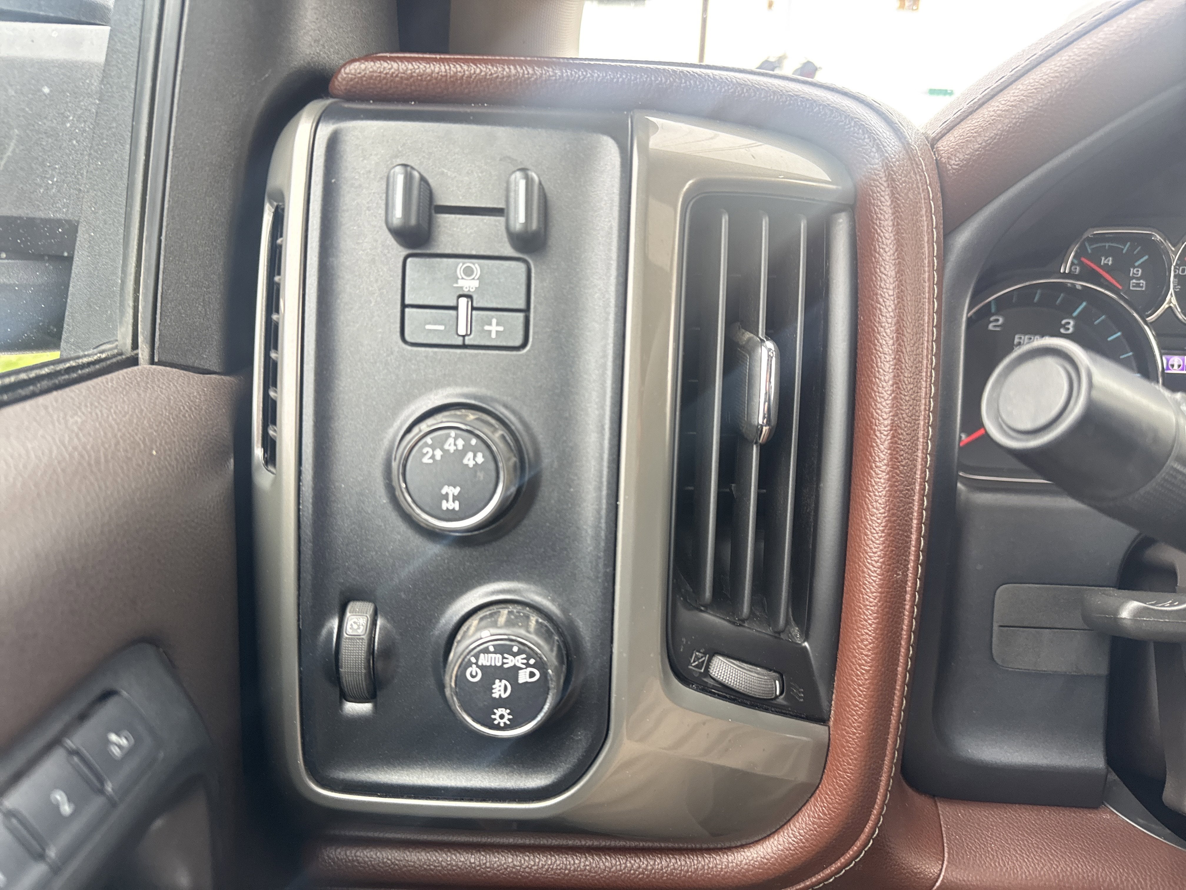 2015 Chevrolet Silverado 2500 HD High Country