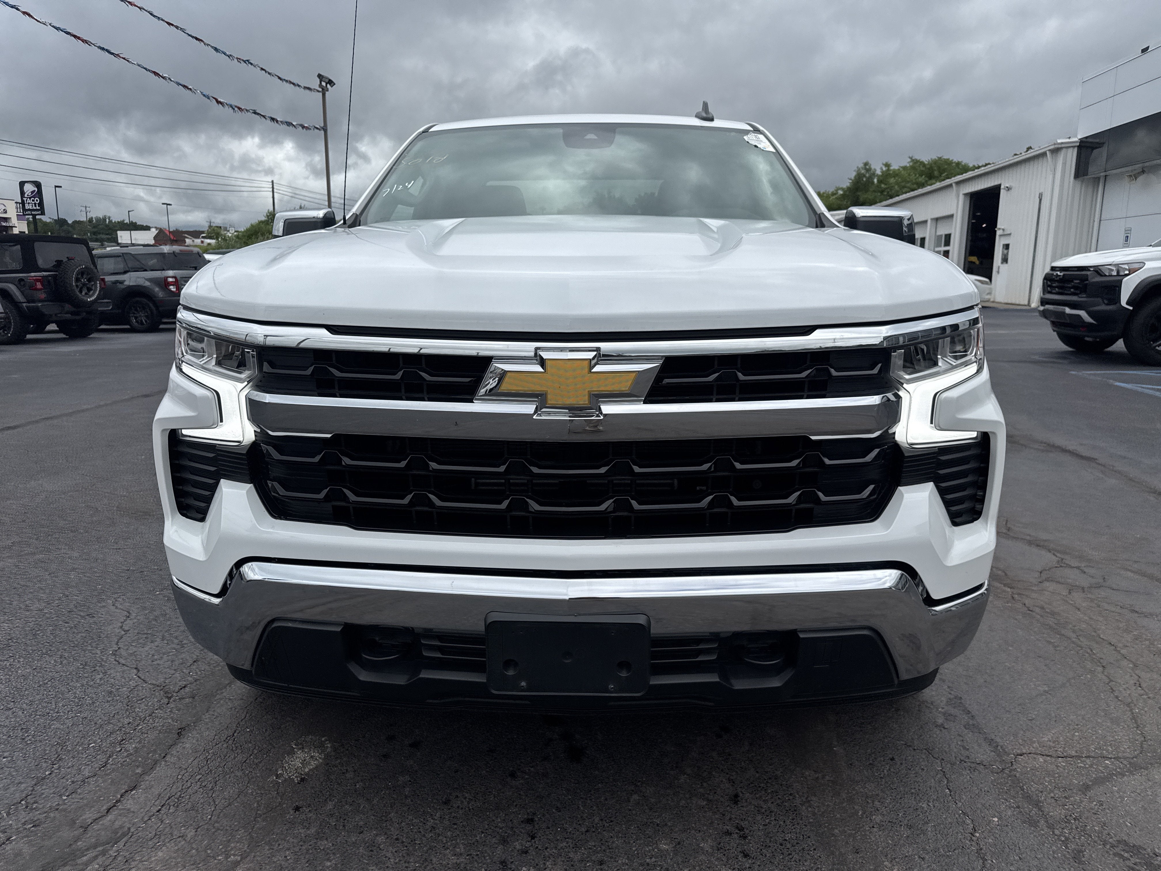 2023 Chevrolet Silverado 1500 LT (2FL)