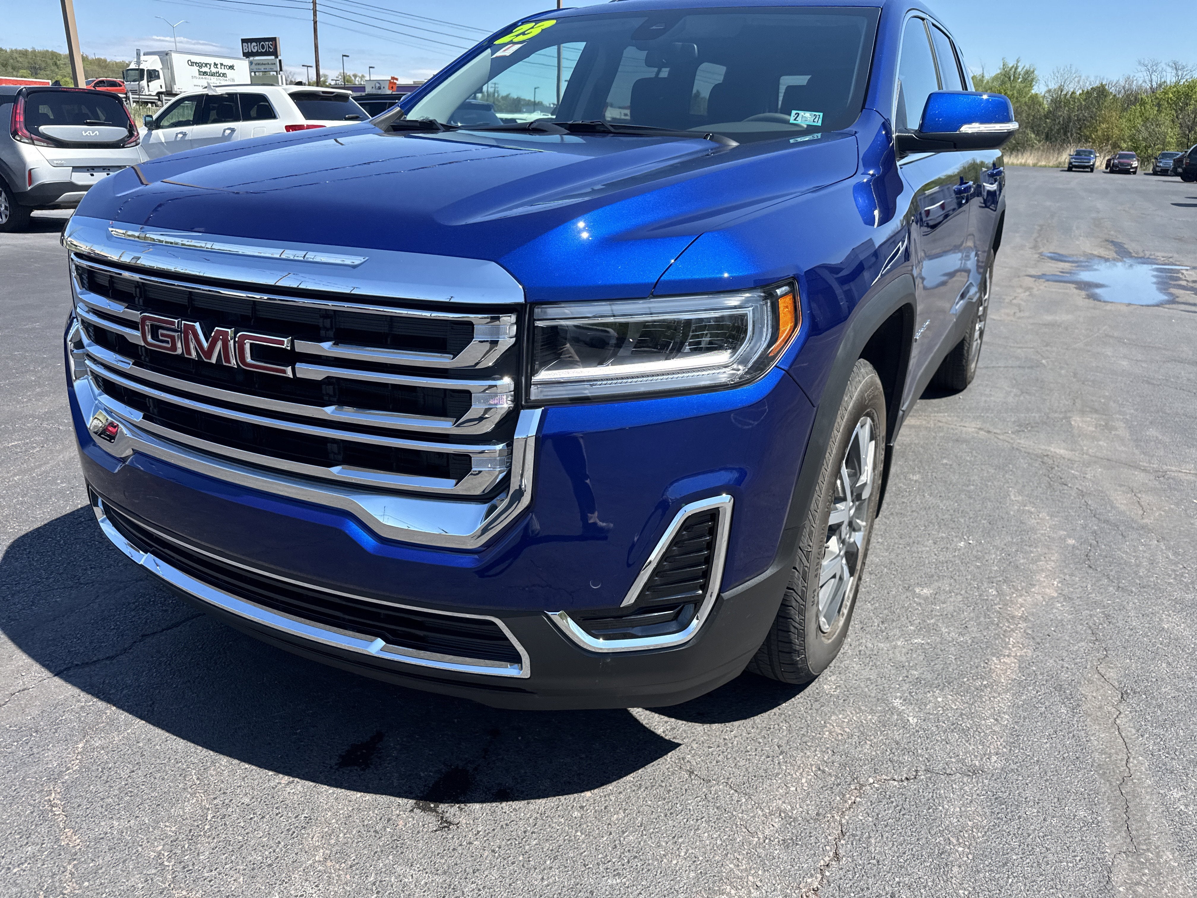2023 GMC Acadia SLE