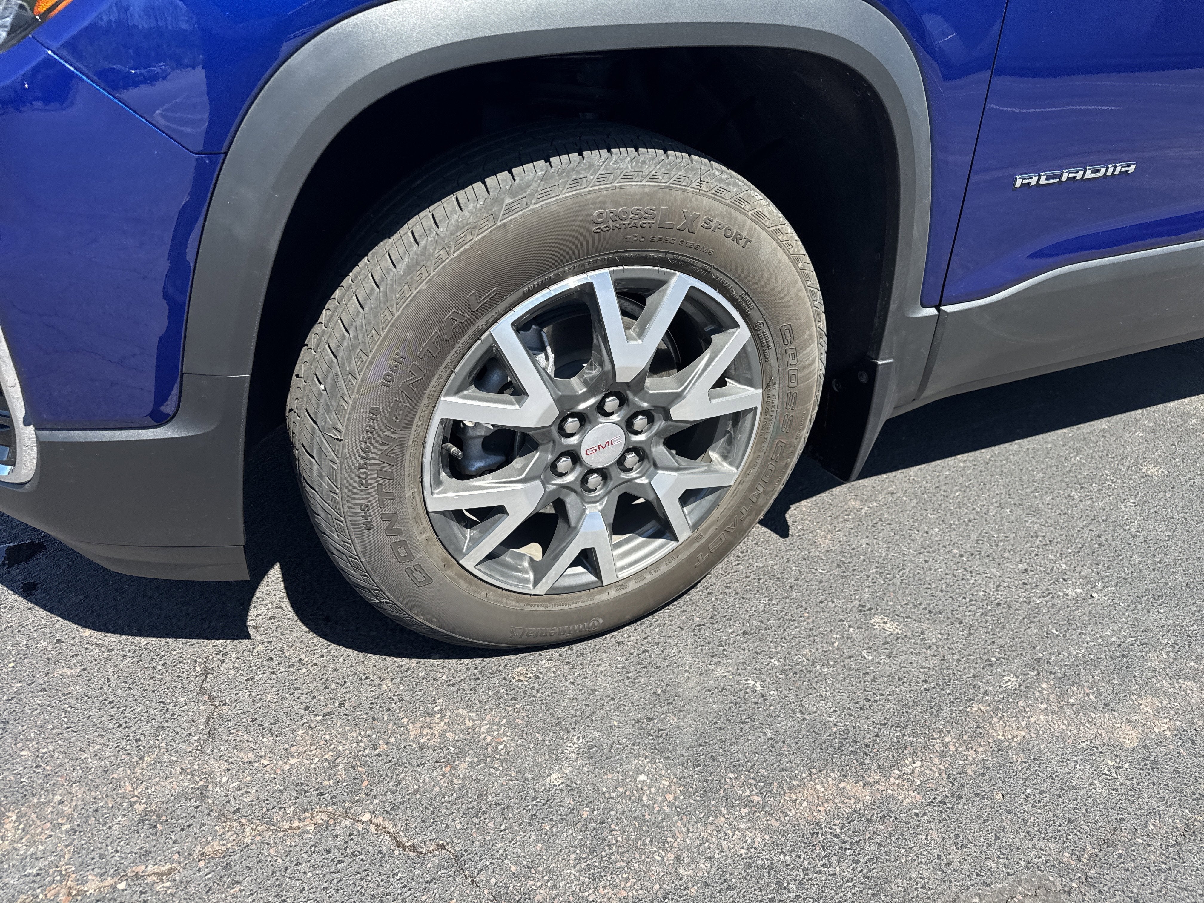 2023 GMC Acadia SLE
