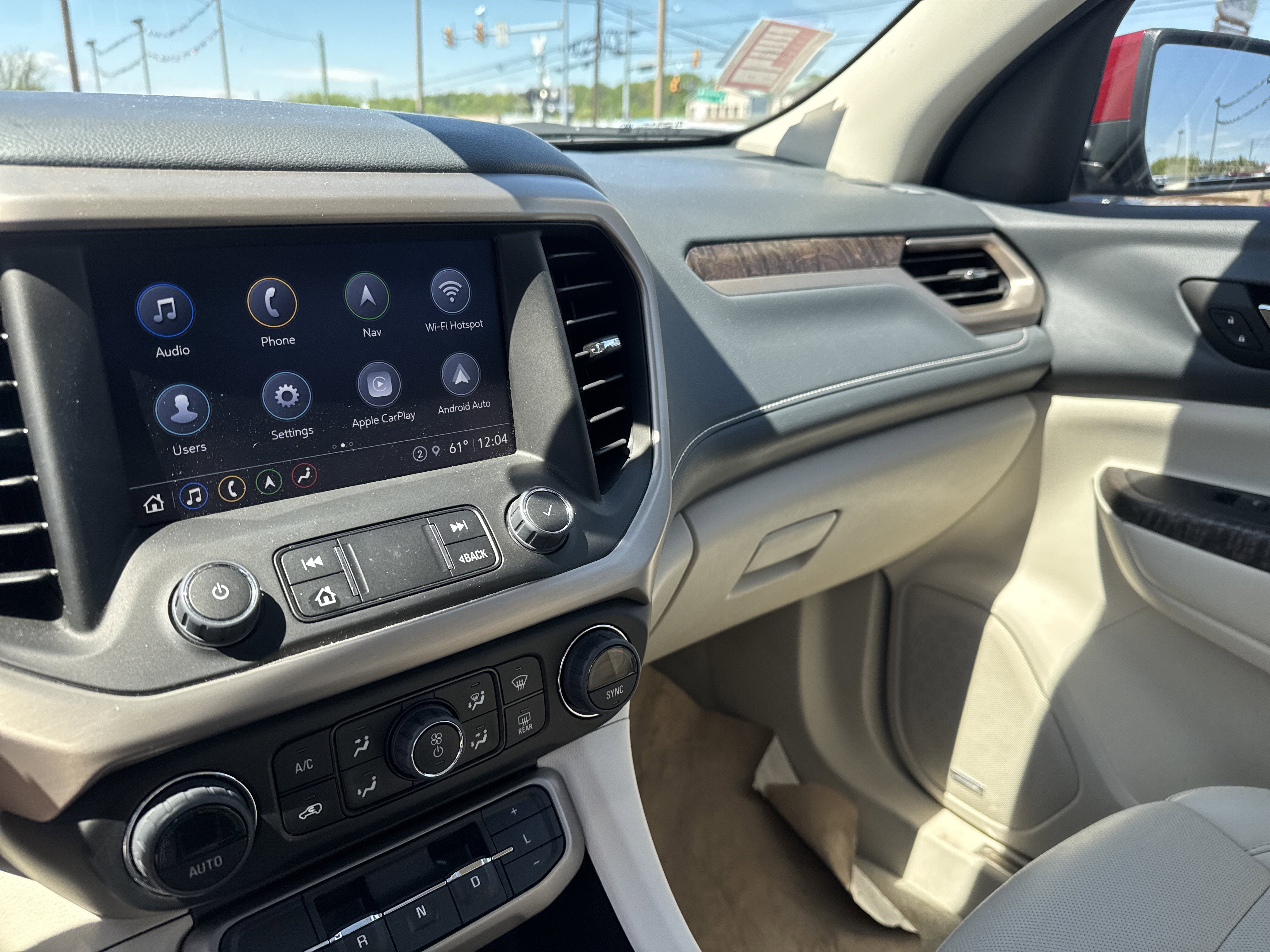 2023 GMC Acadia Denali
