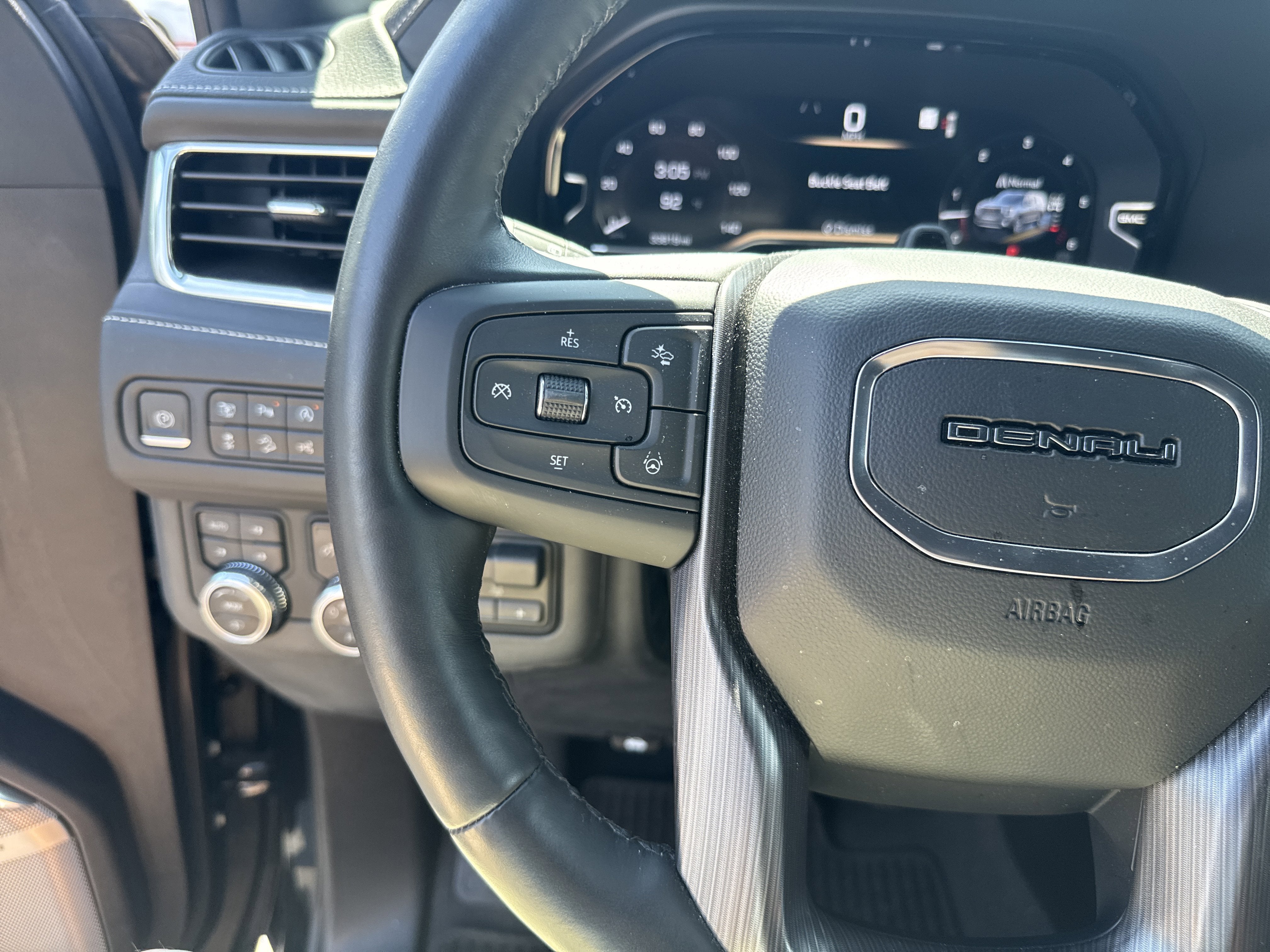 2023 GMC Yukon Denali Ultimate