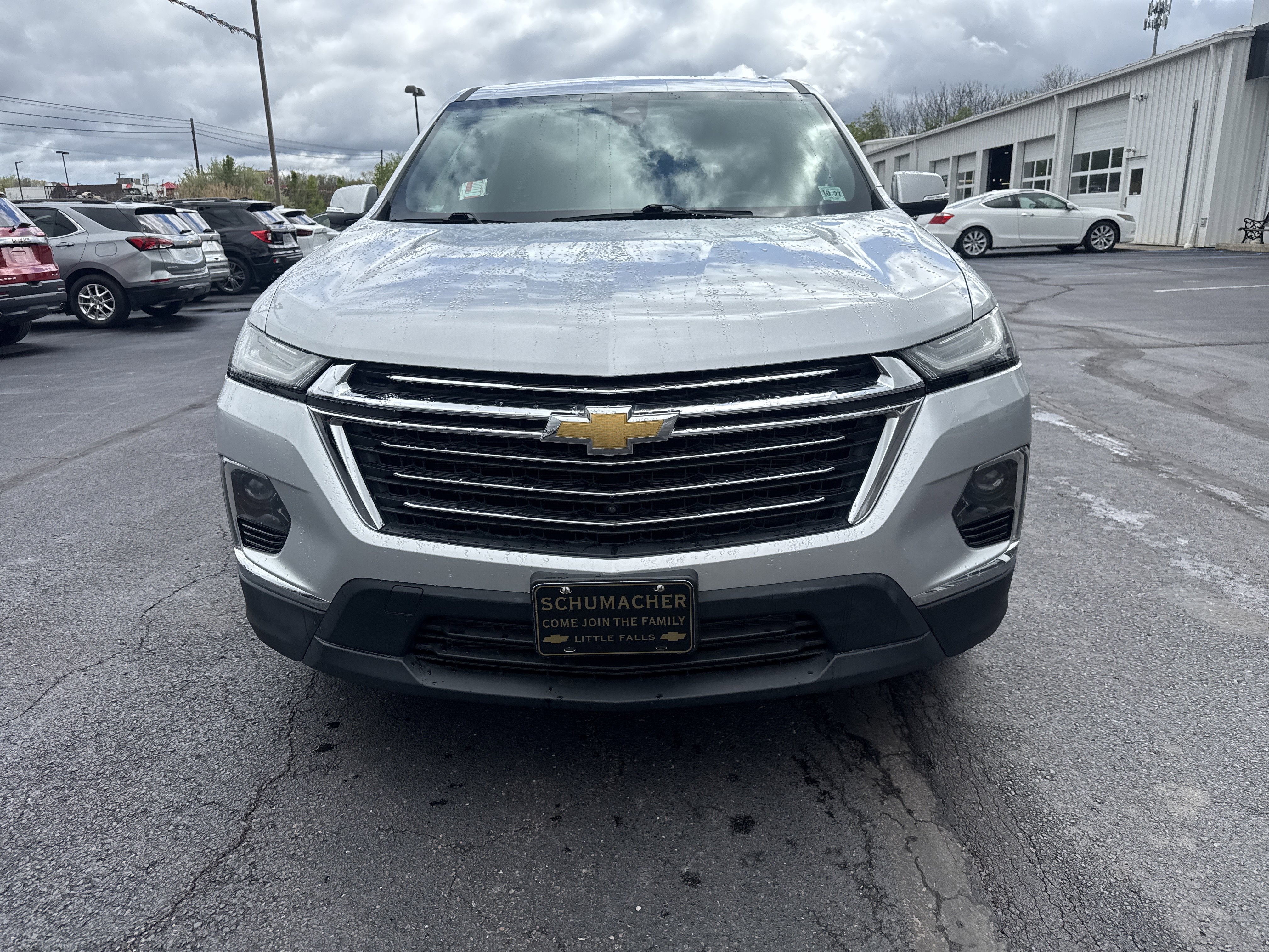 2022 Chevrolet Traverse LT Leather