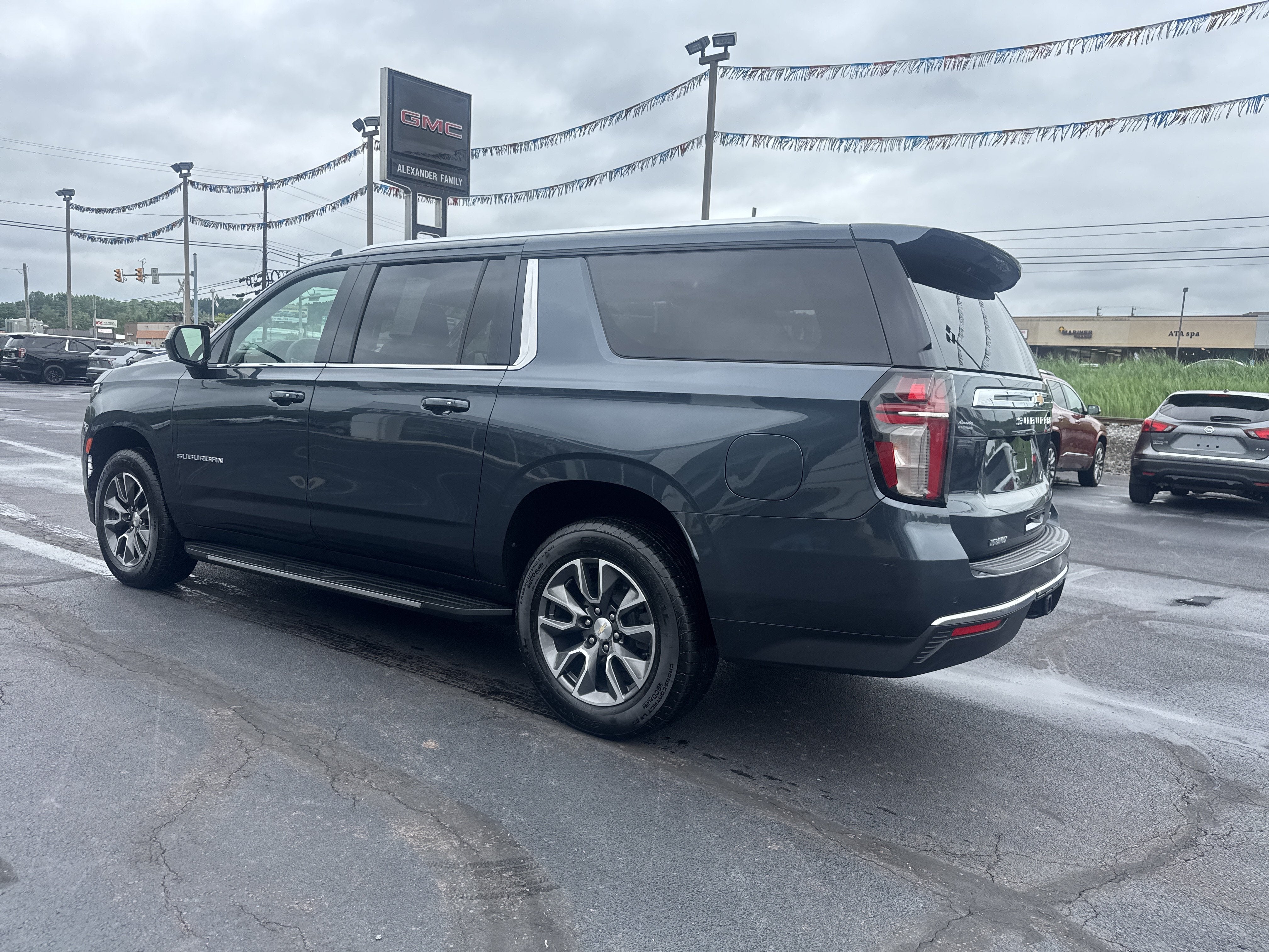 2021 Chevrolet Suburban LT