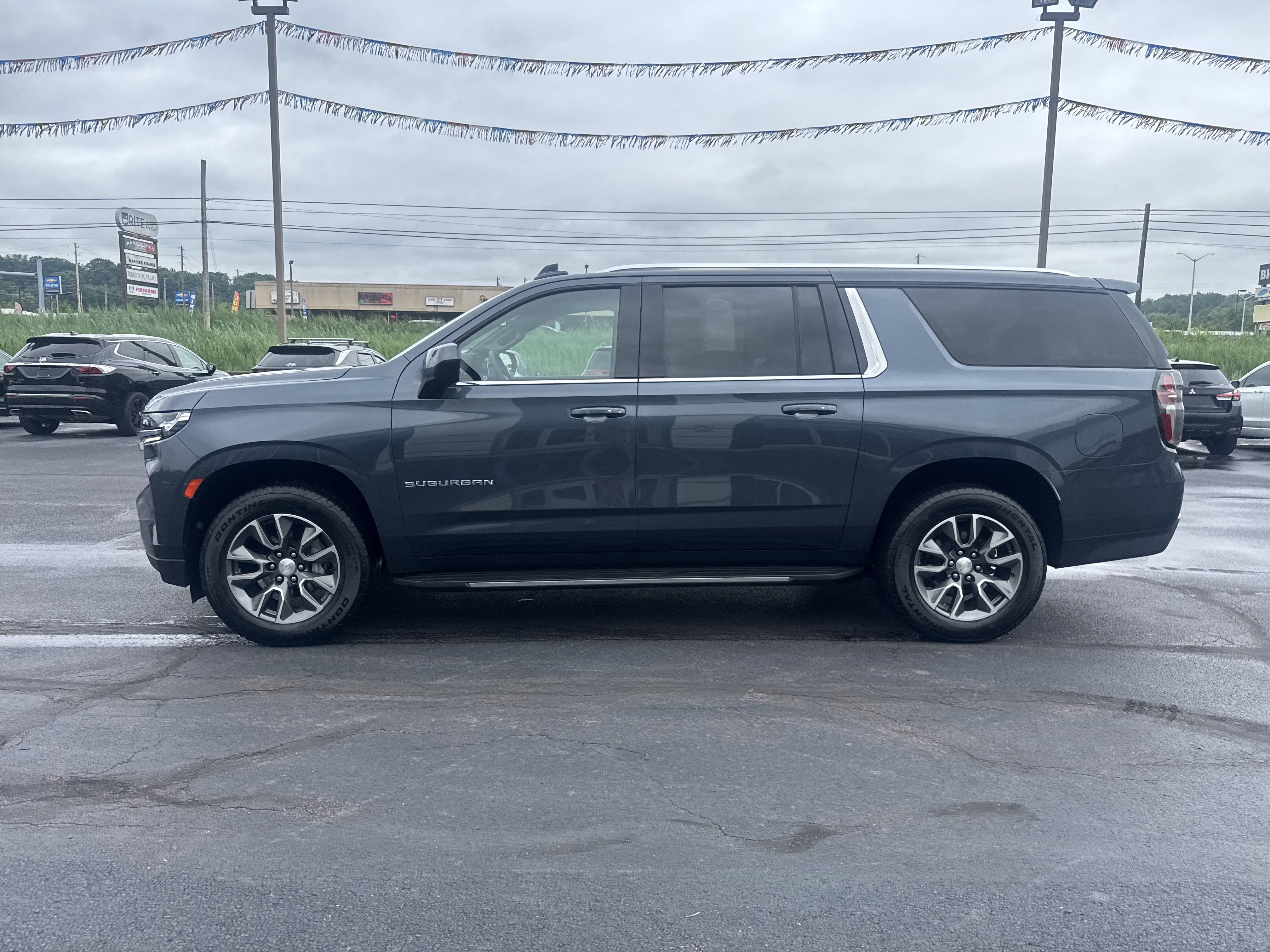 2021 Chevrolet Suburban LT