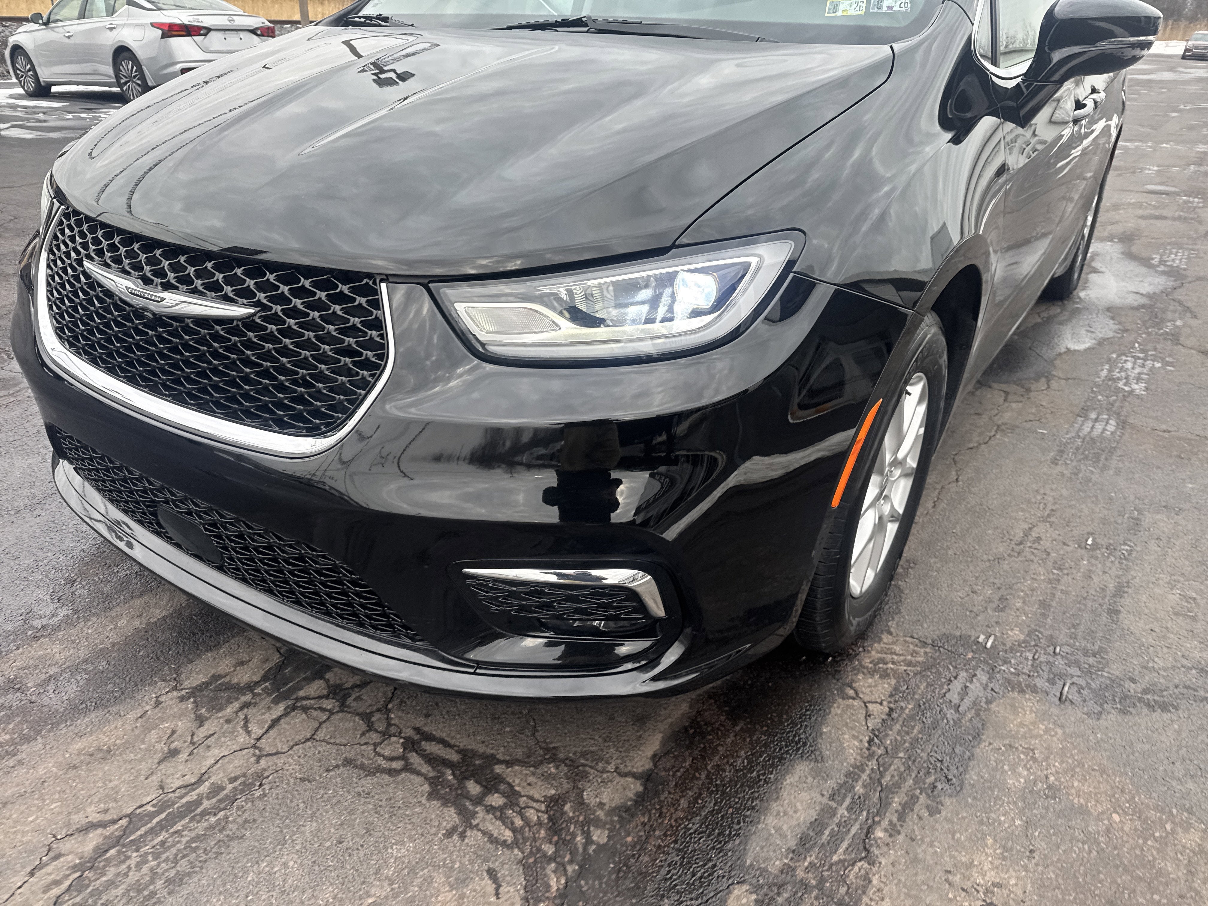 2024 Chrysler Pacifica Touring L