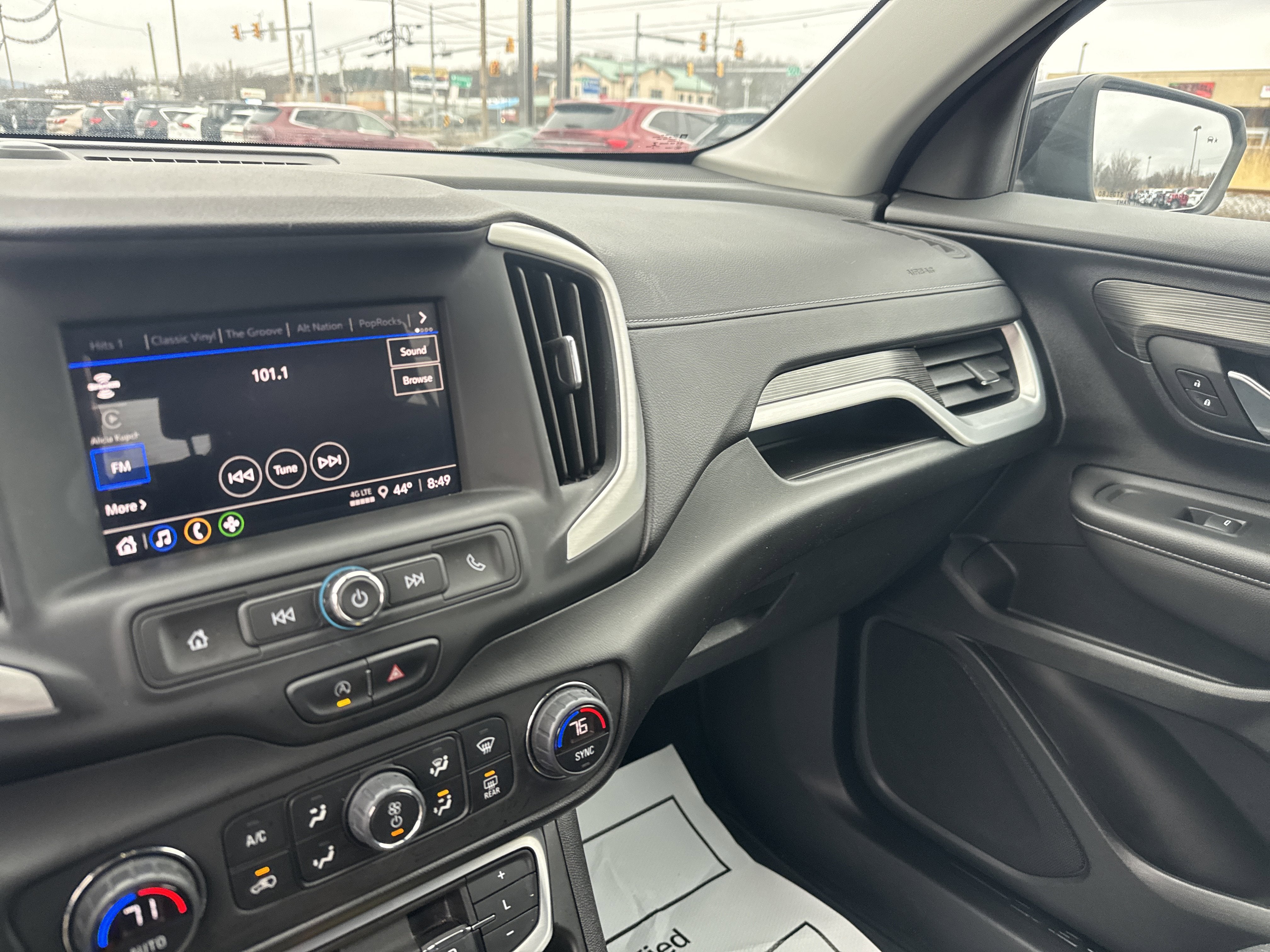 2022 GMC Terrain SLE