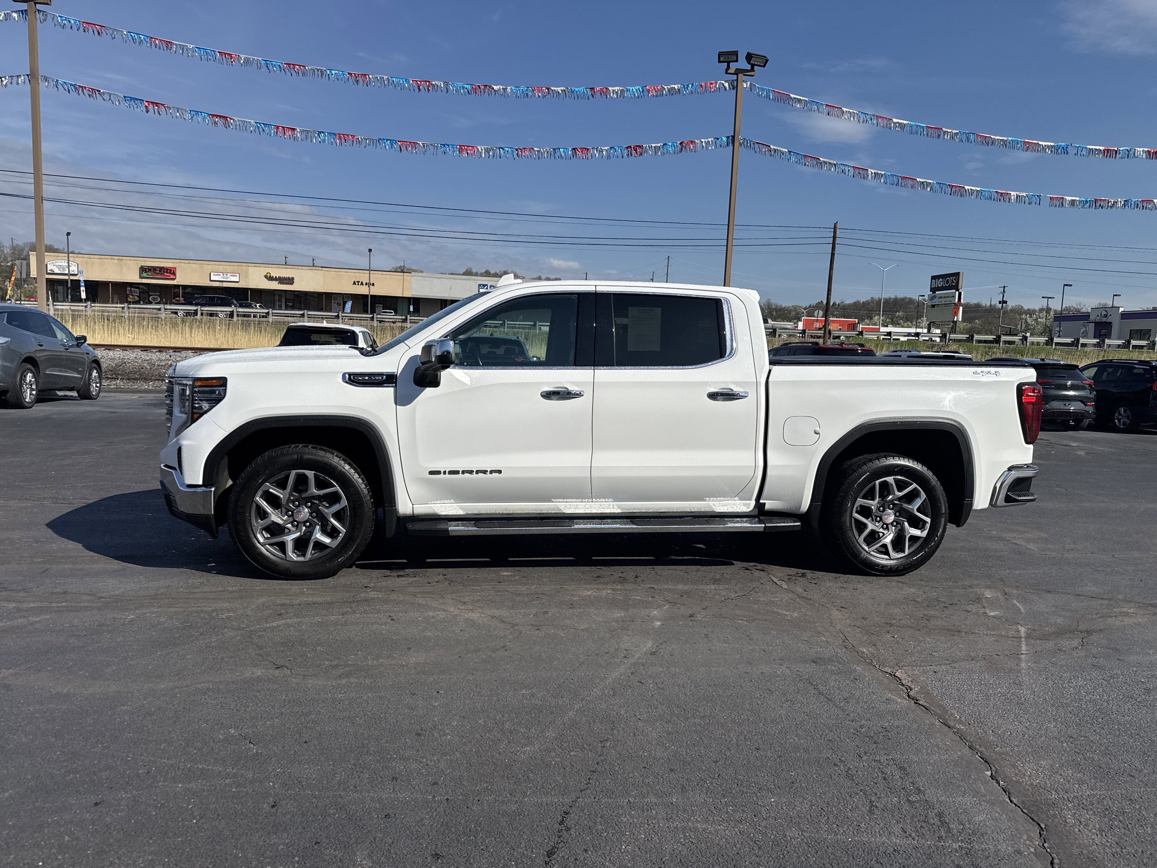2023 GMC Sierra 1500 SLT