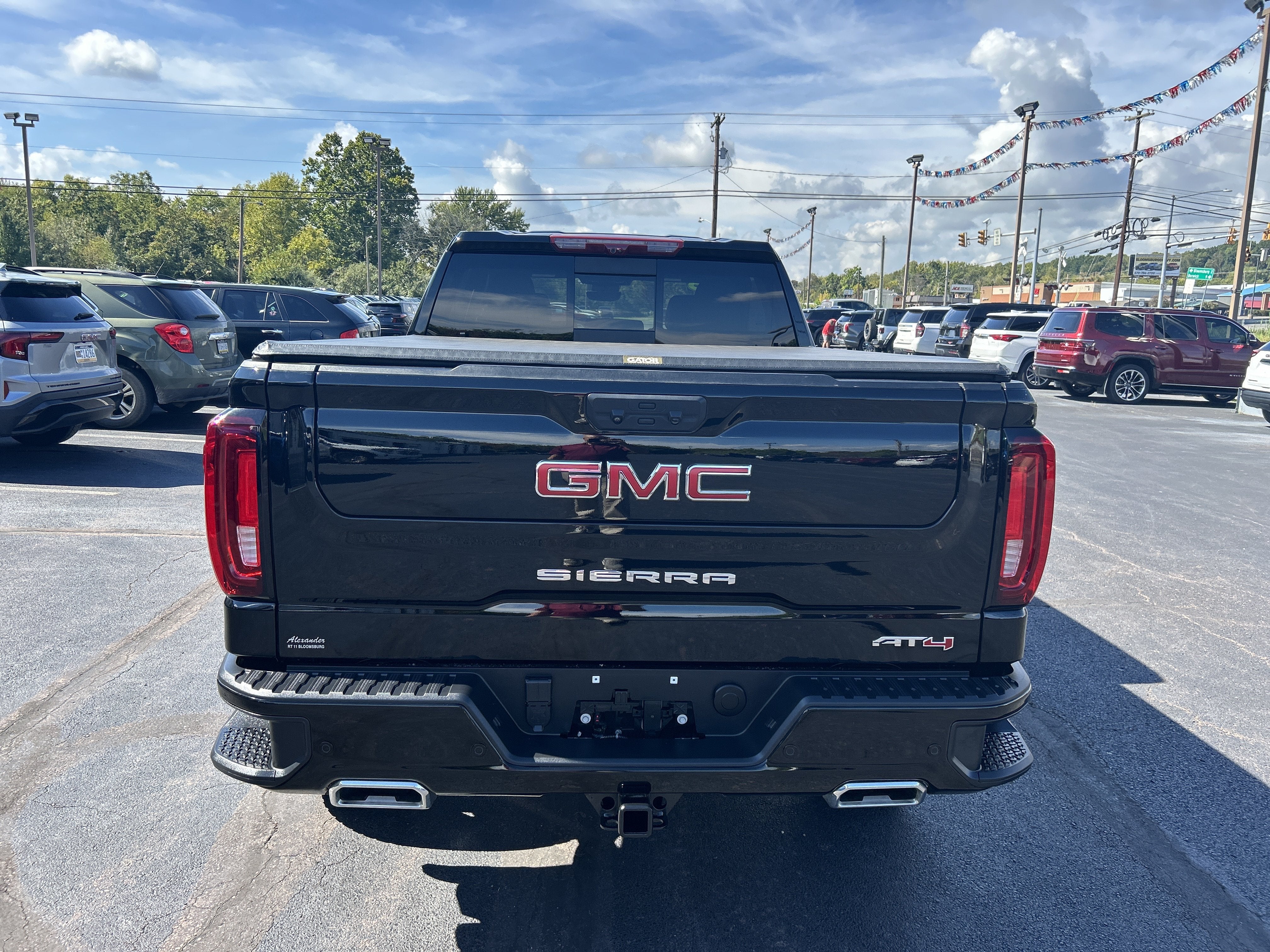 2023 GMC Sierra 1500 AT4