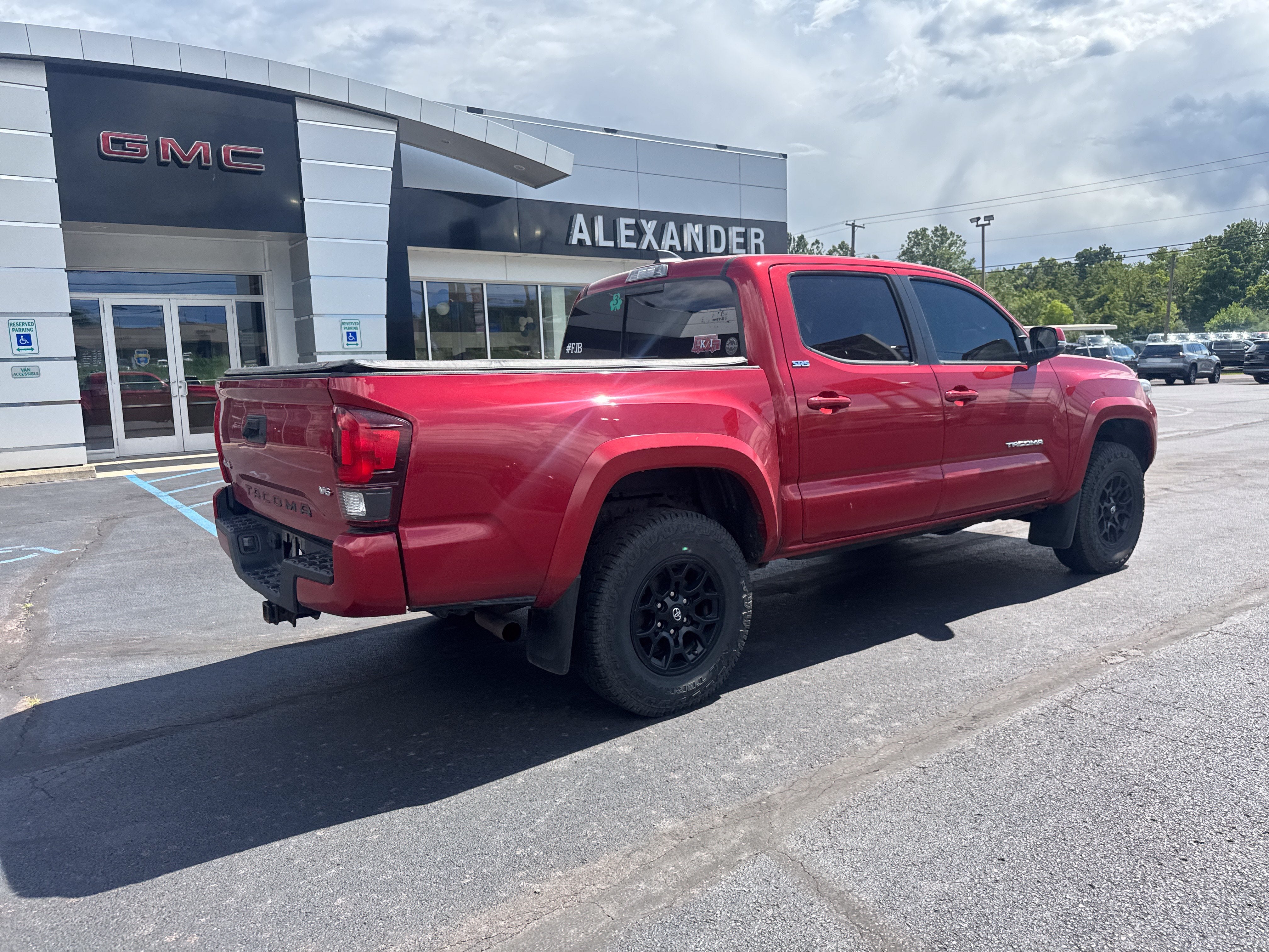 2022 Toyota Tacoma SR5 V6