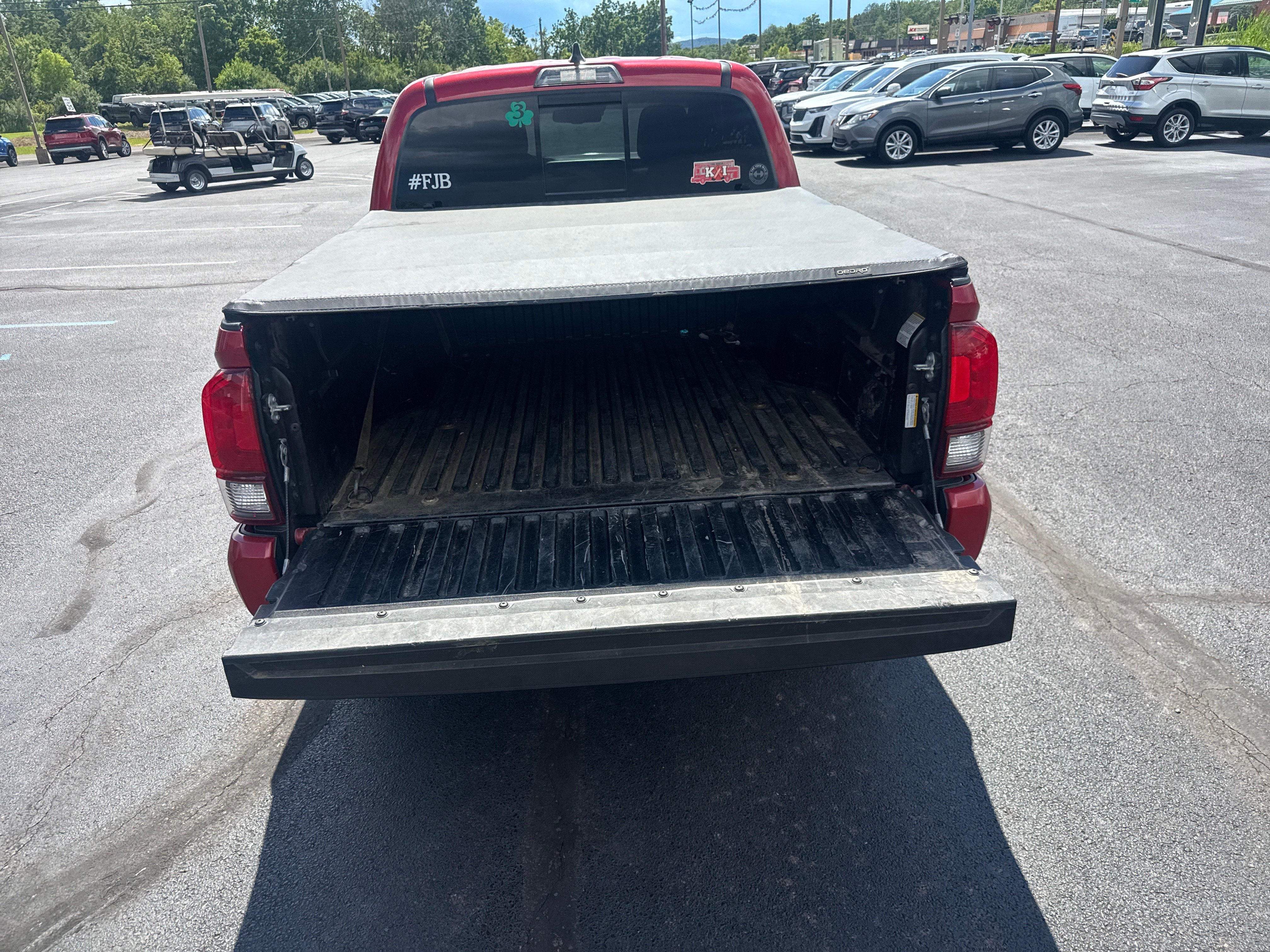 2022 Toyota Tacoma SR5 V6