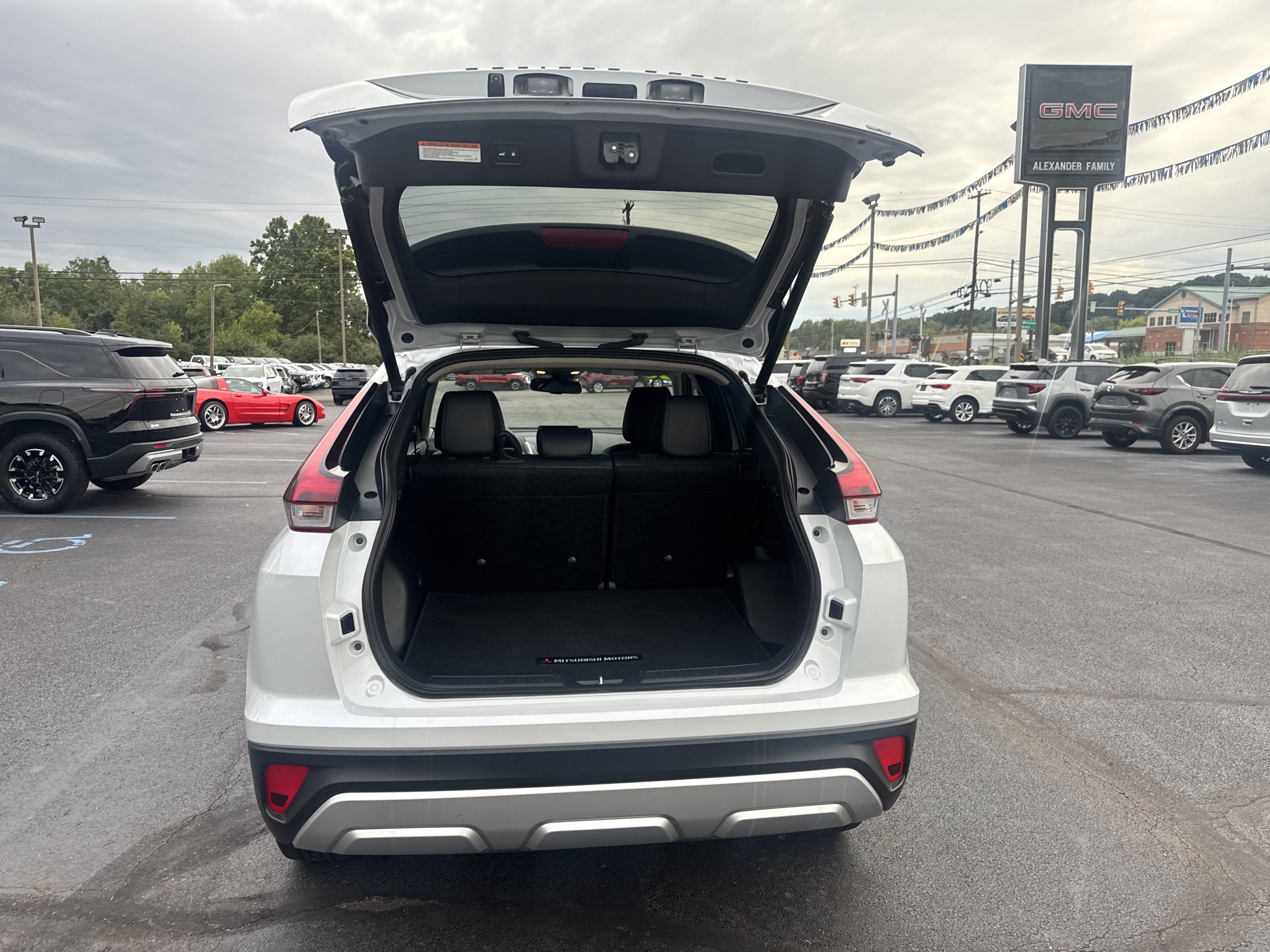 2025 Mitsubishi Eclipse Cross SE