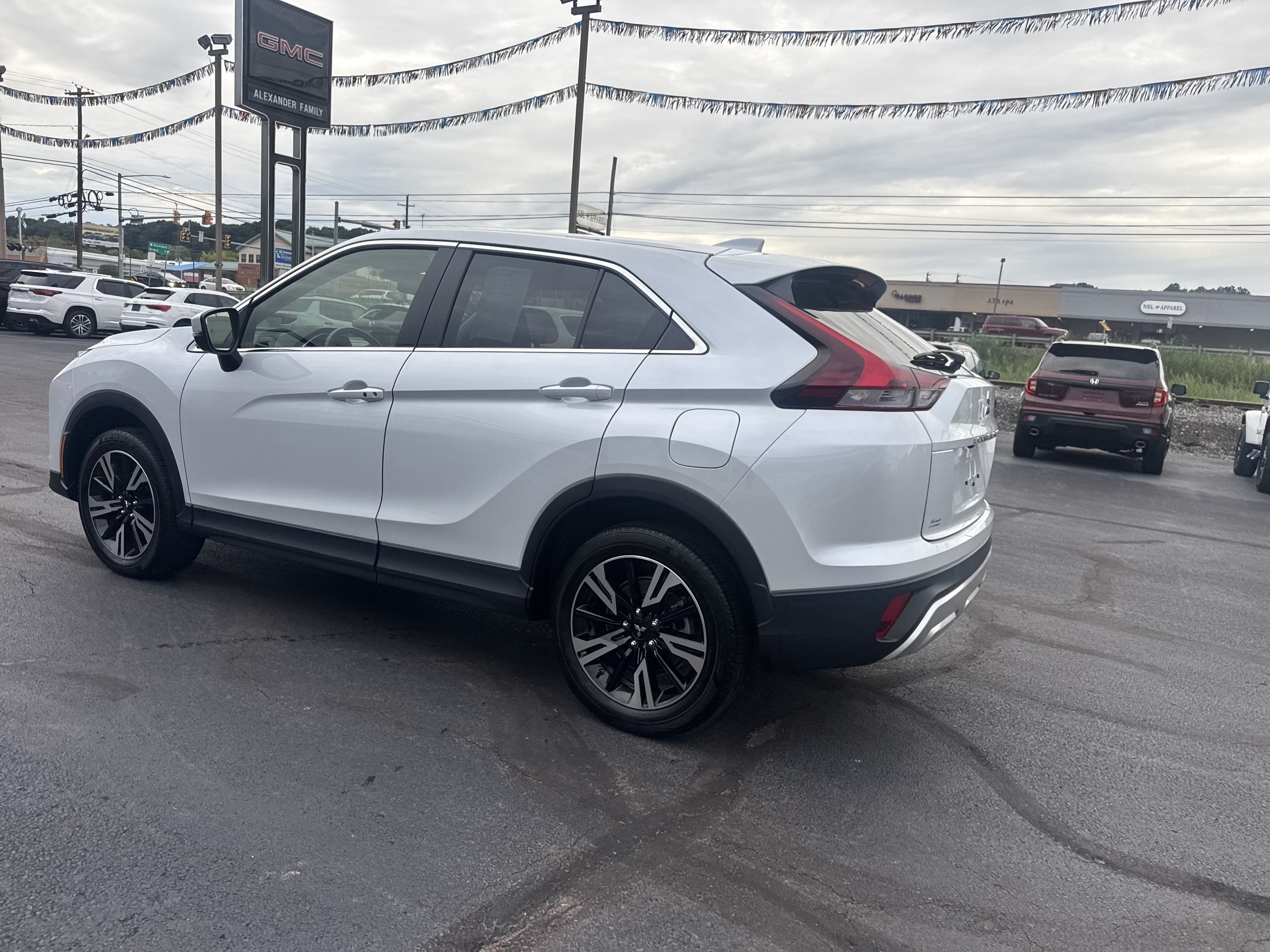 2025 Mitsubishi Eclipse Cross SE