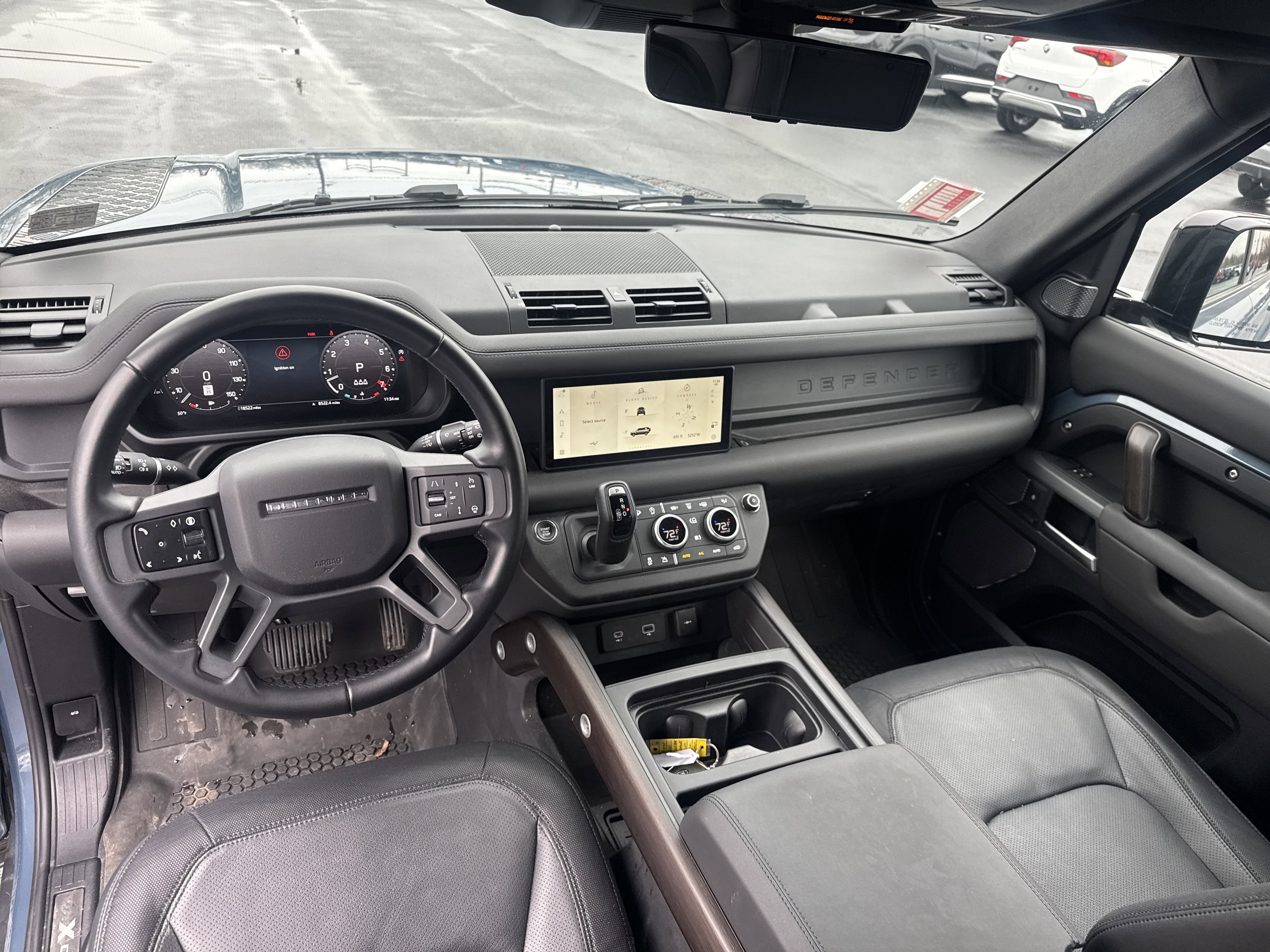 2024 Land Rover Defender X-Dynamic SE