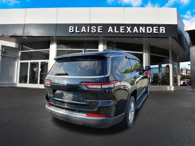 2022 Jeep Grand Cherokee L Laredo
