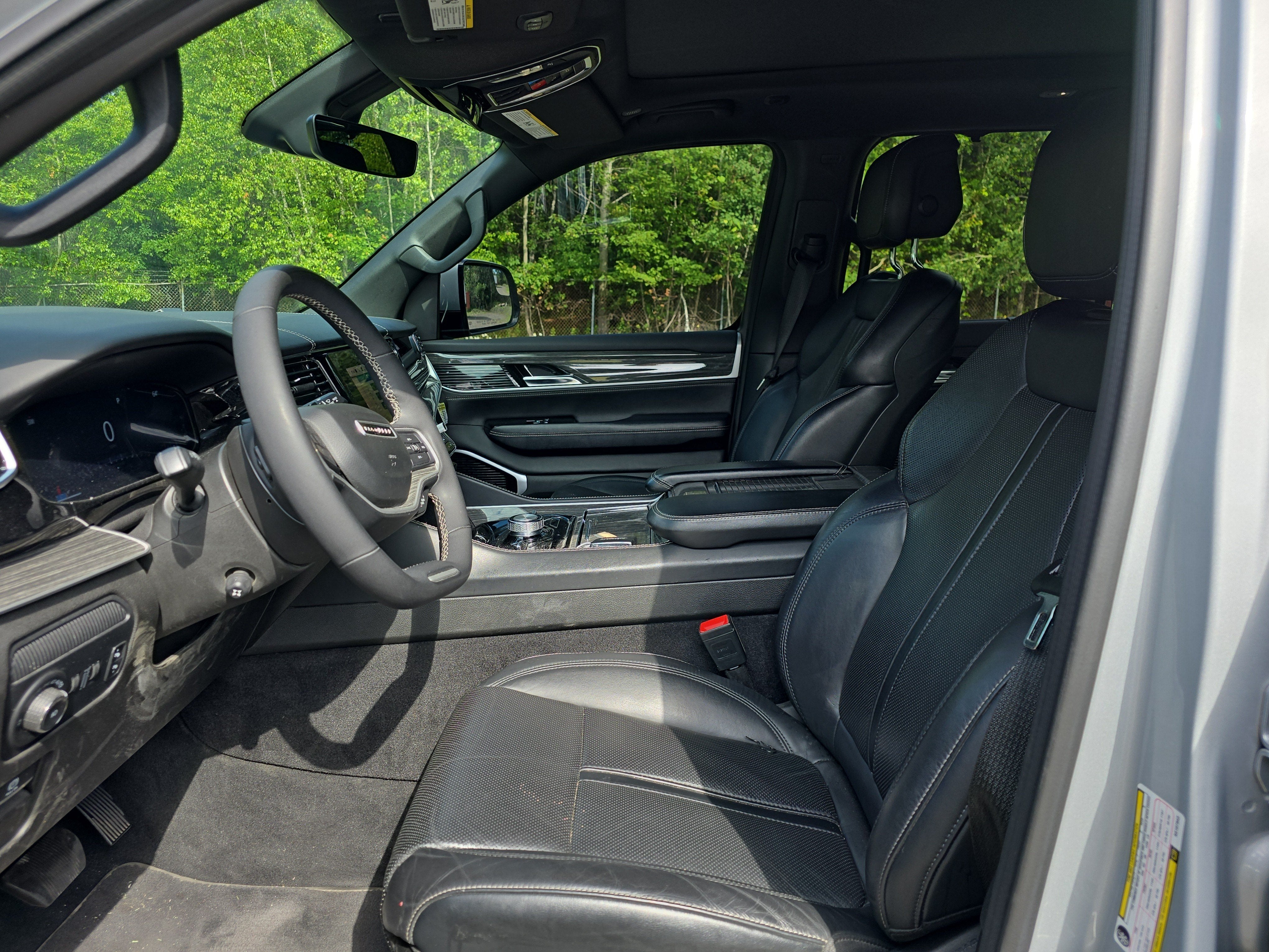 2022 Jeep Wagoneer Series III