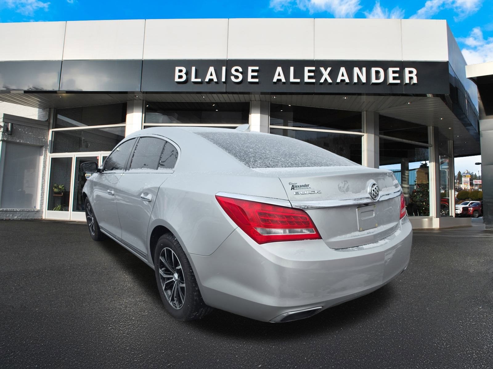 2016 Buick LaCrosse Base