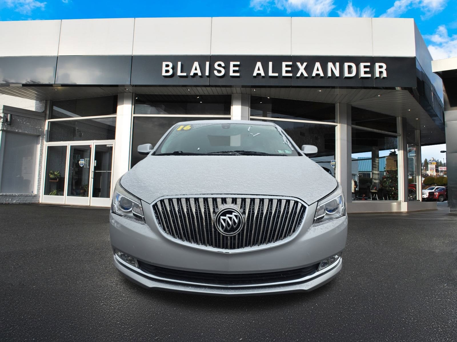 2016 Buick LaCrosse Base