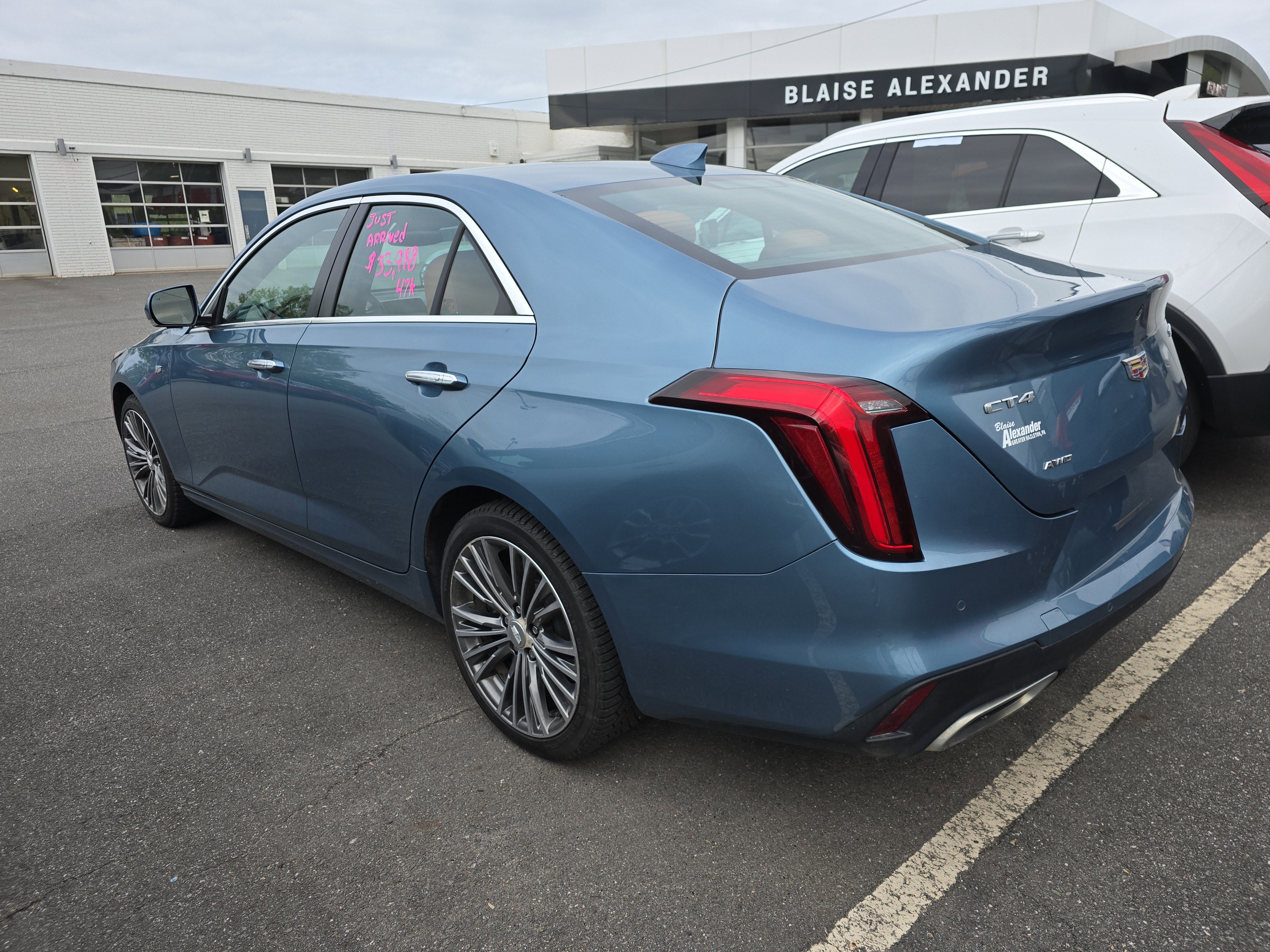 2023 Cadillac CT4 Premium Luxury