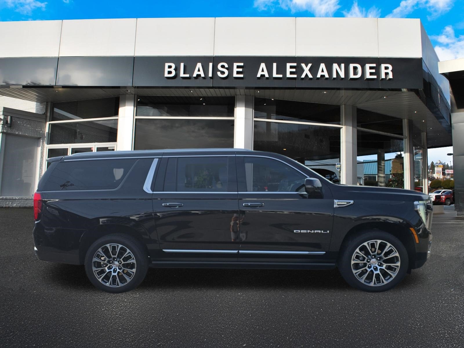 2025 GMC Yukon XL Denali