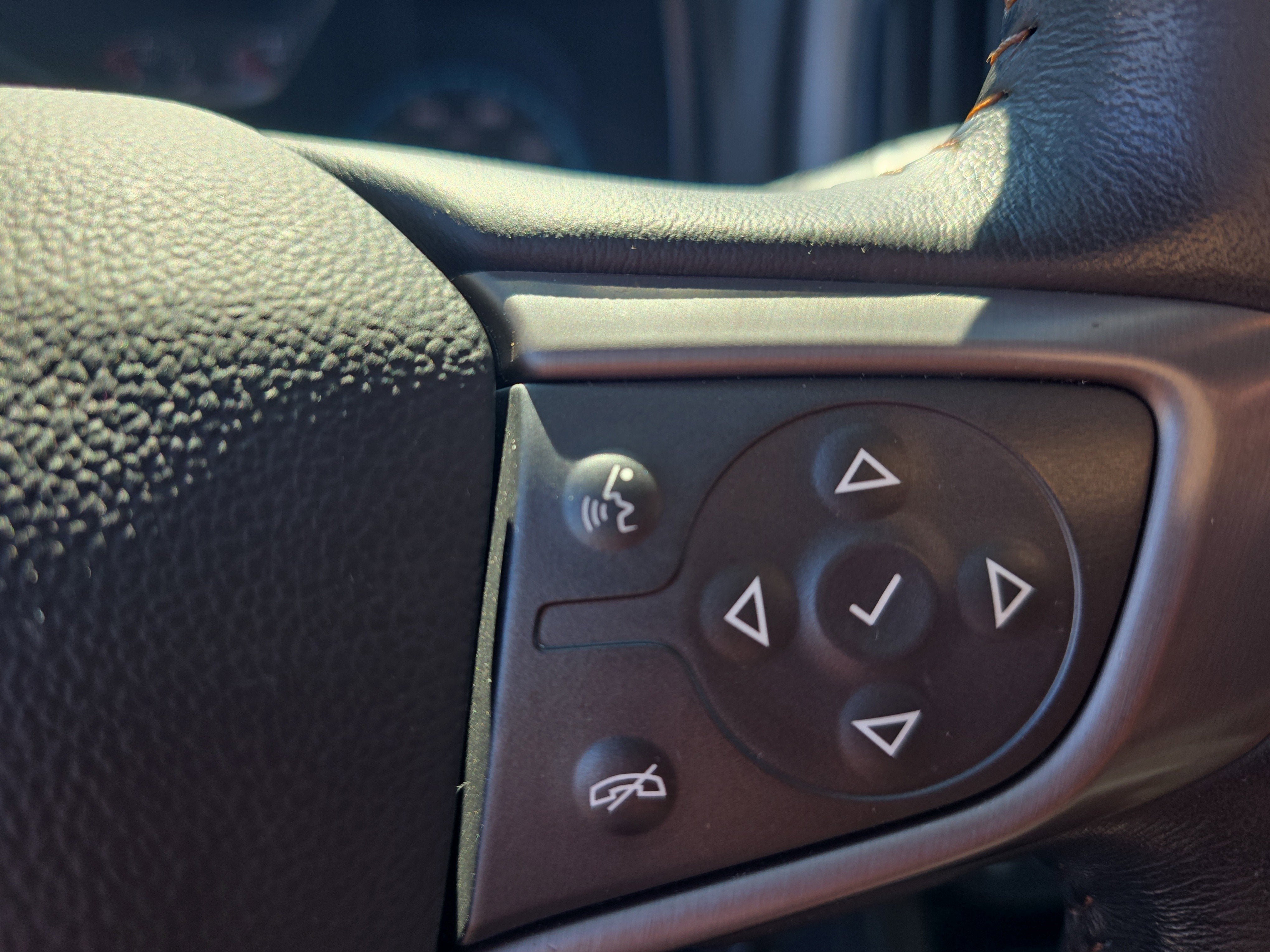 2022 GMC Canyon AT4 - Leather