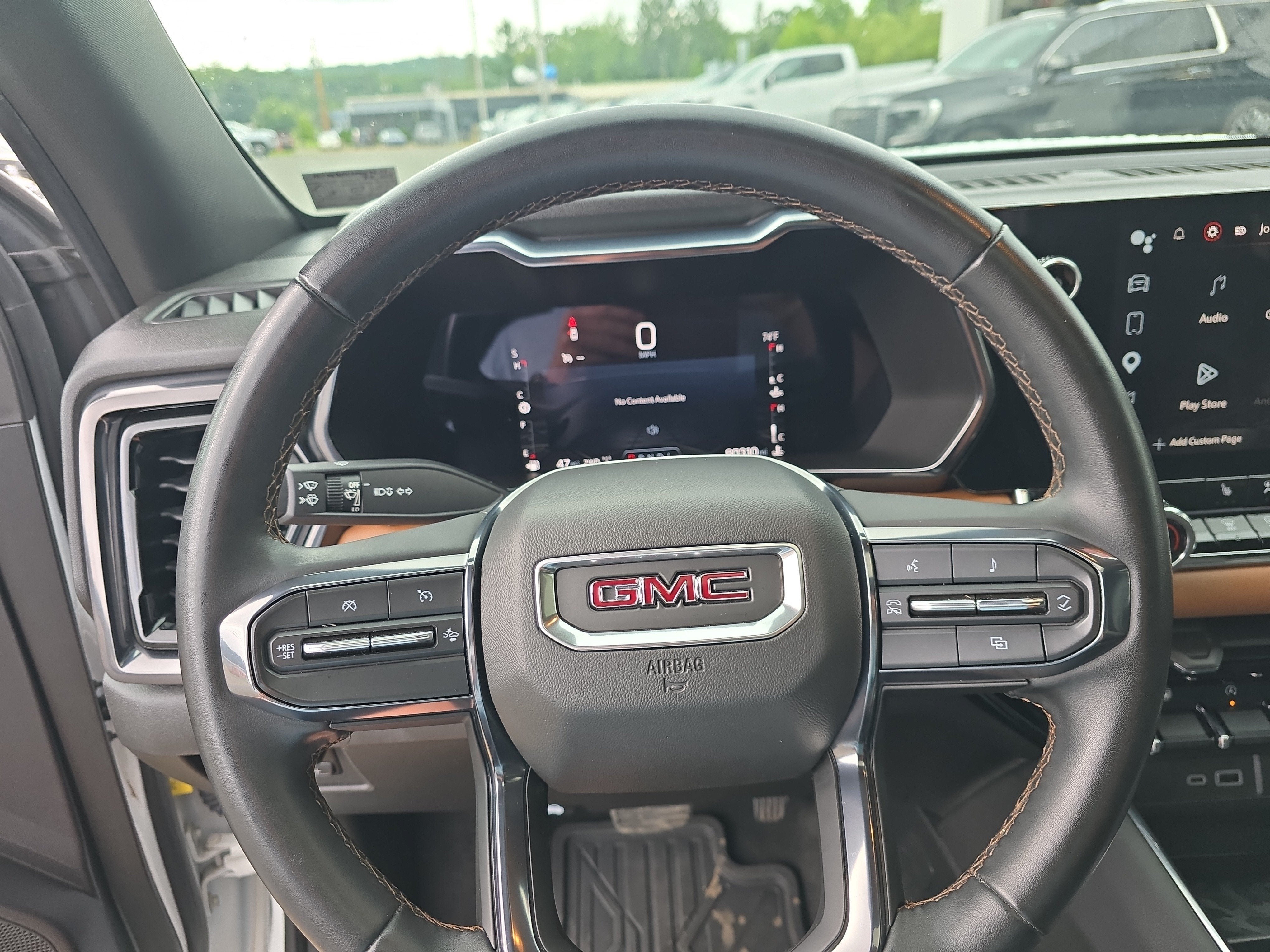 2023 GMC Canyon AT4