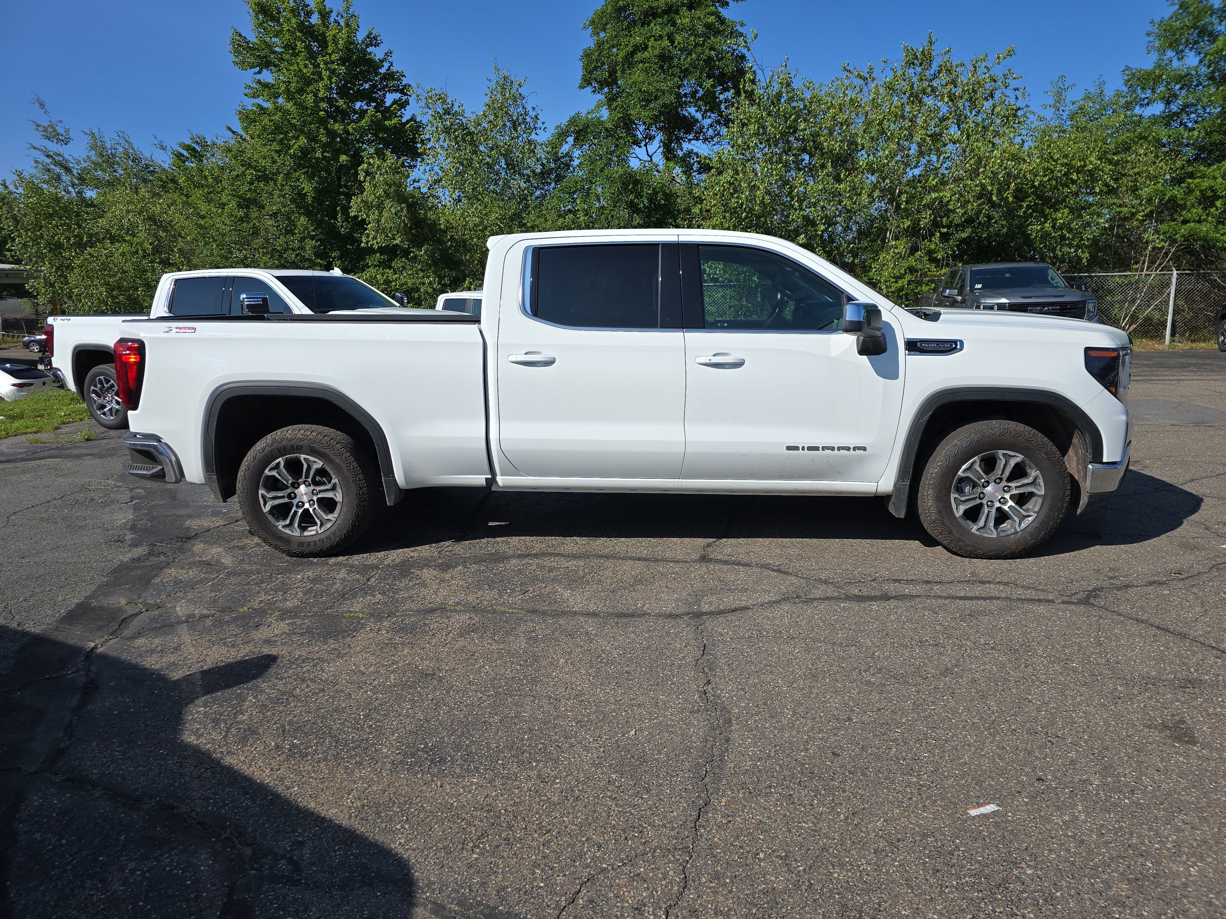 2023 GMC Sierra 1500 SLE