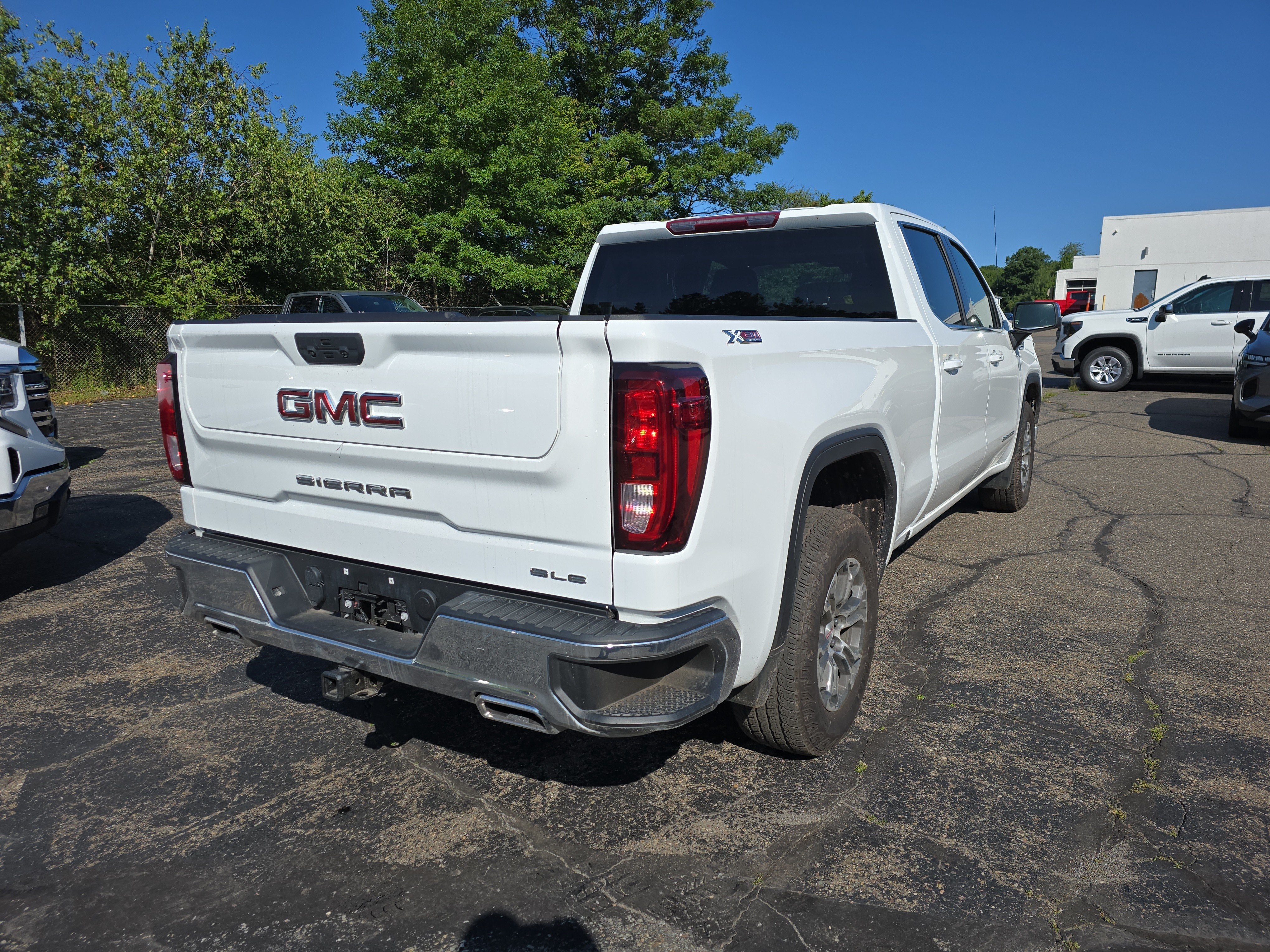 2023 GMC Sierra 1500 SLE