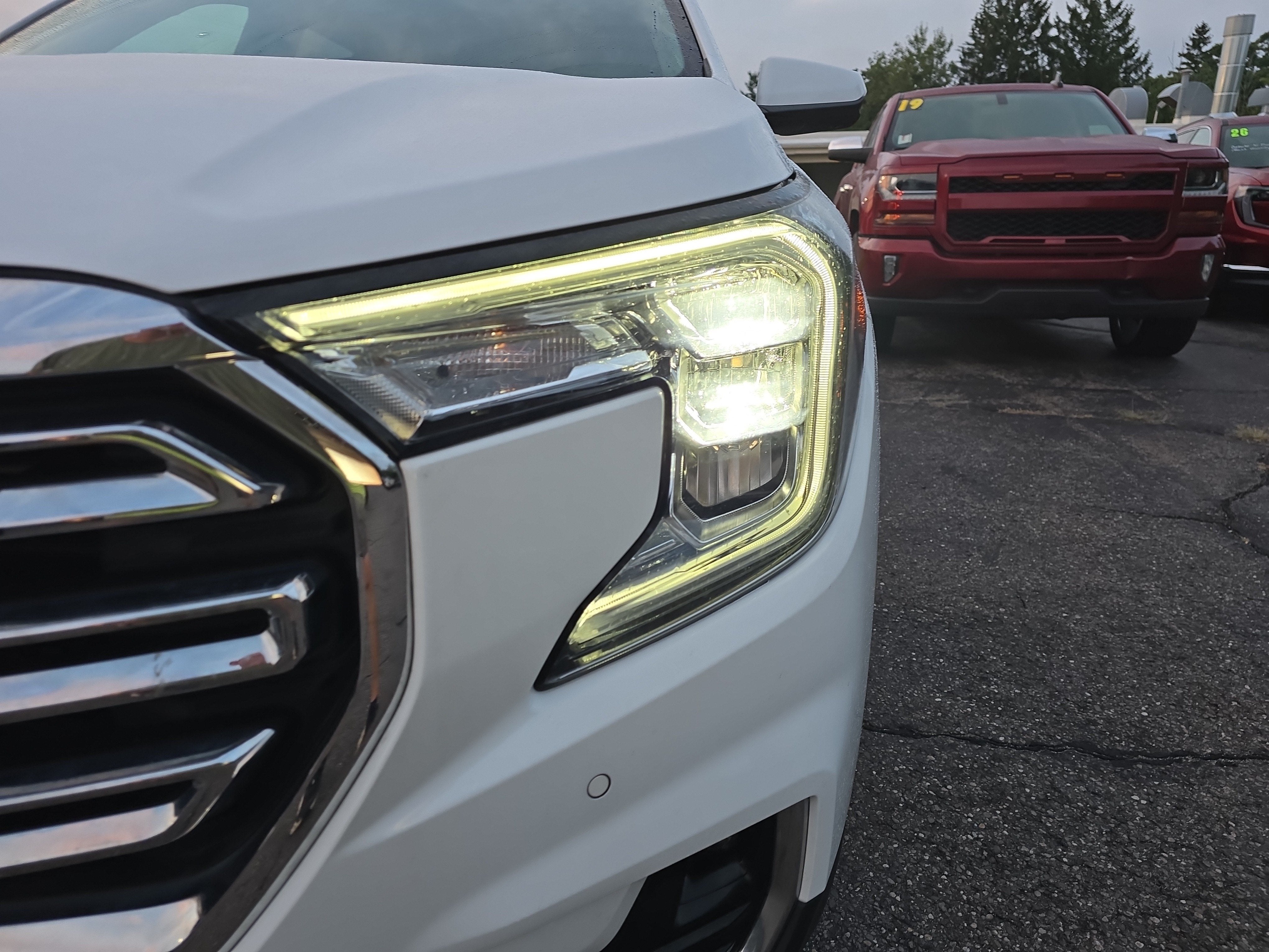 2023 GMC Terrain SLT