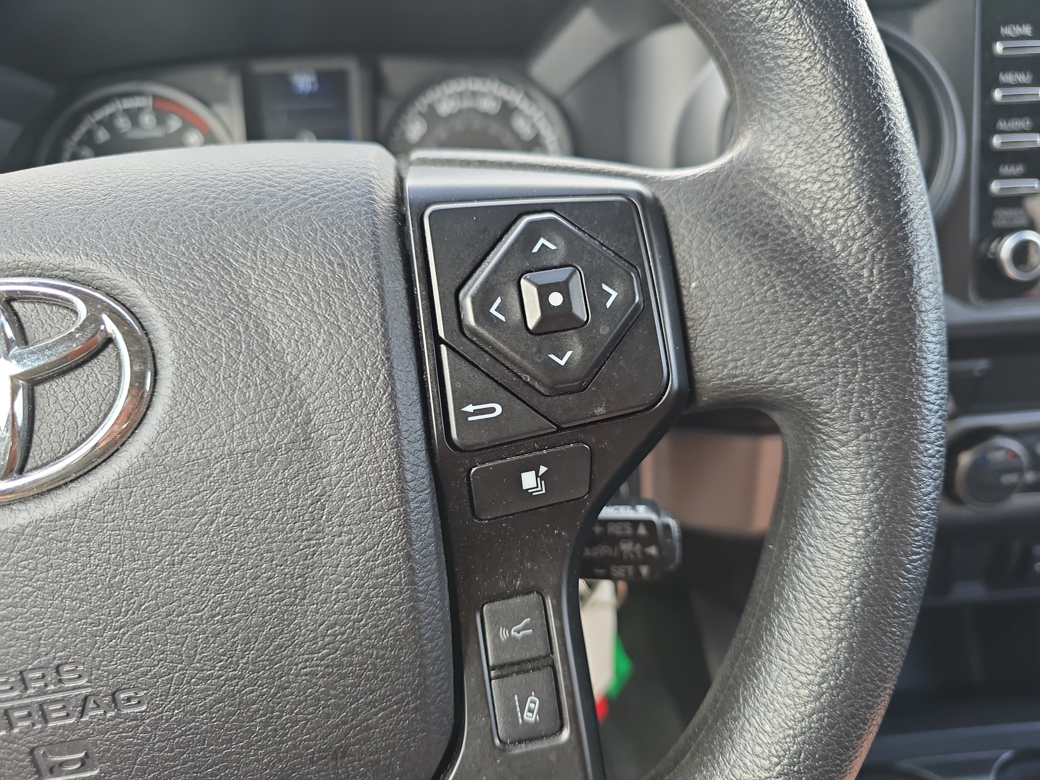 2022 Toyota Tacoma 4WD SR