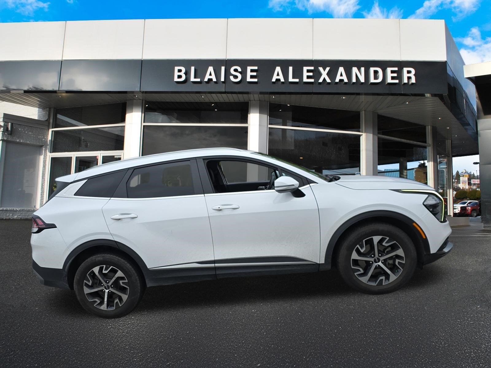 2023 Kia Sportage EX