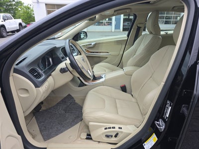 2016 Volvo S60 Inscription T5 Drive-E Platinum