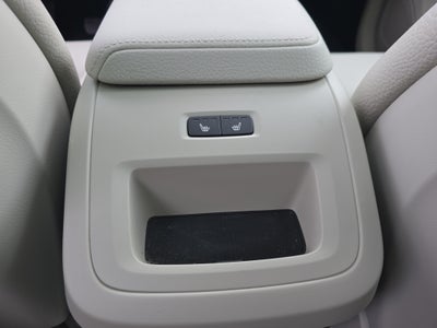 2022 Volvo XC60 Momentum