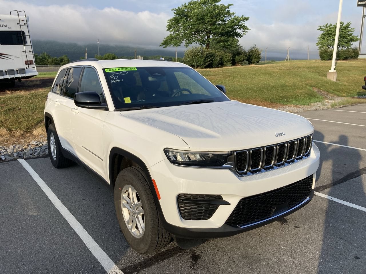 2024 Jeep Grand Cherokee Laredo