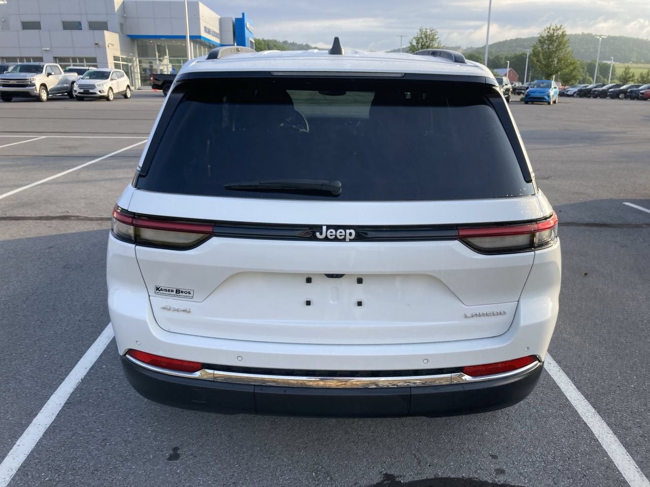 2024 Jeep Grand Cherokee Laredo