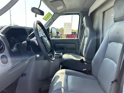 2018 Ford E-Series Cutaway E-350 WB