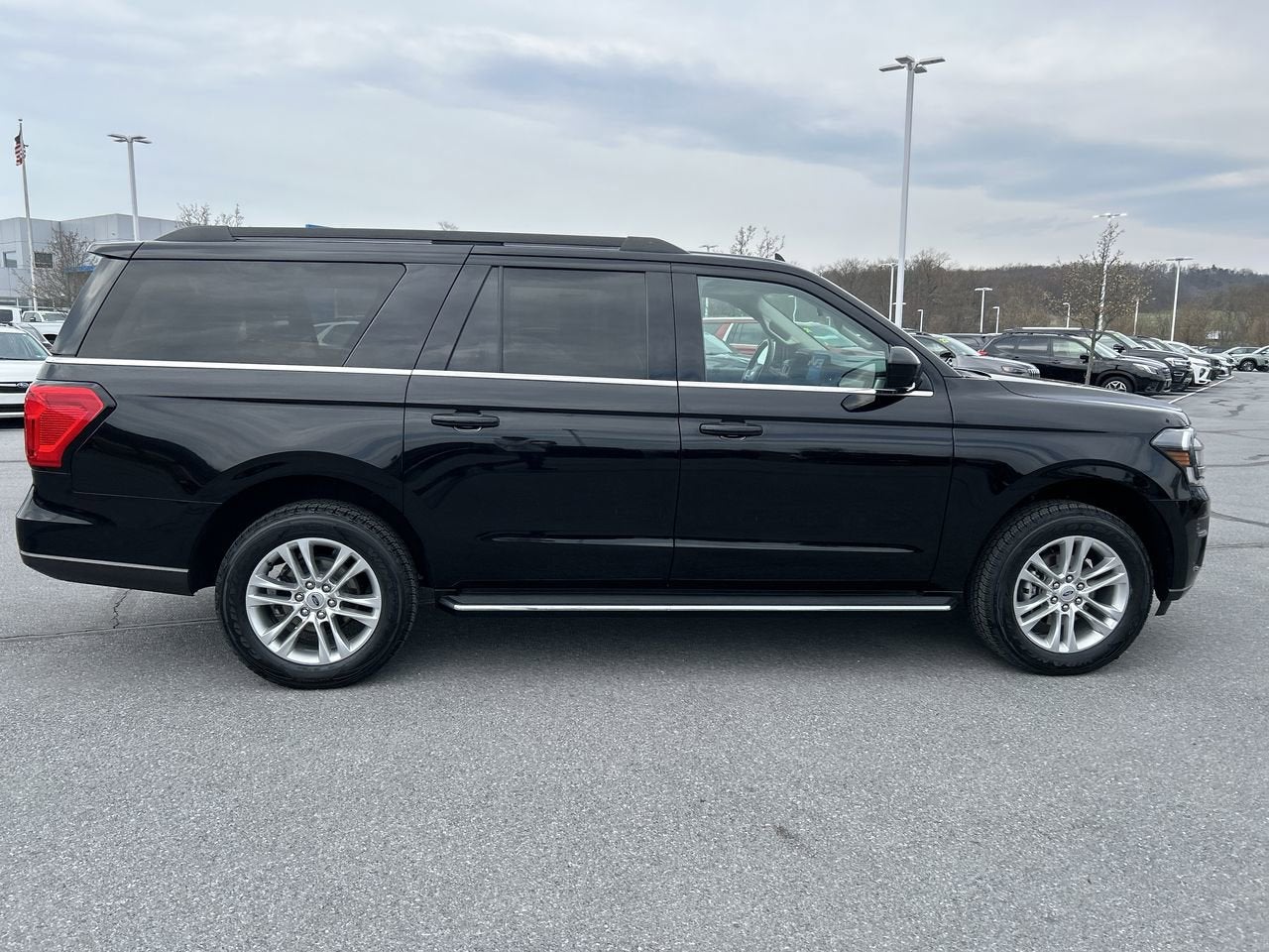 2022 Ford Expedition Max XLT