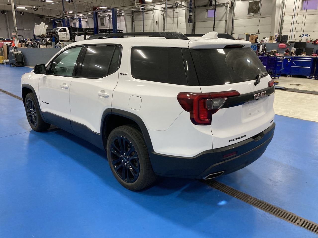 2023 GMC Acadia SLE