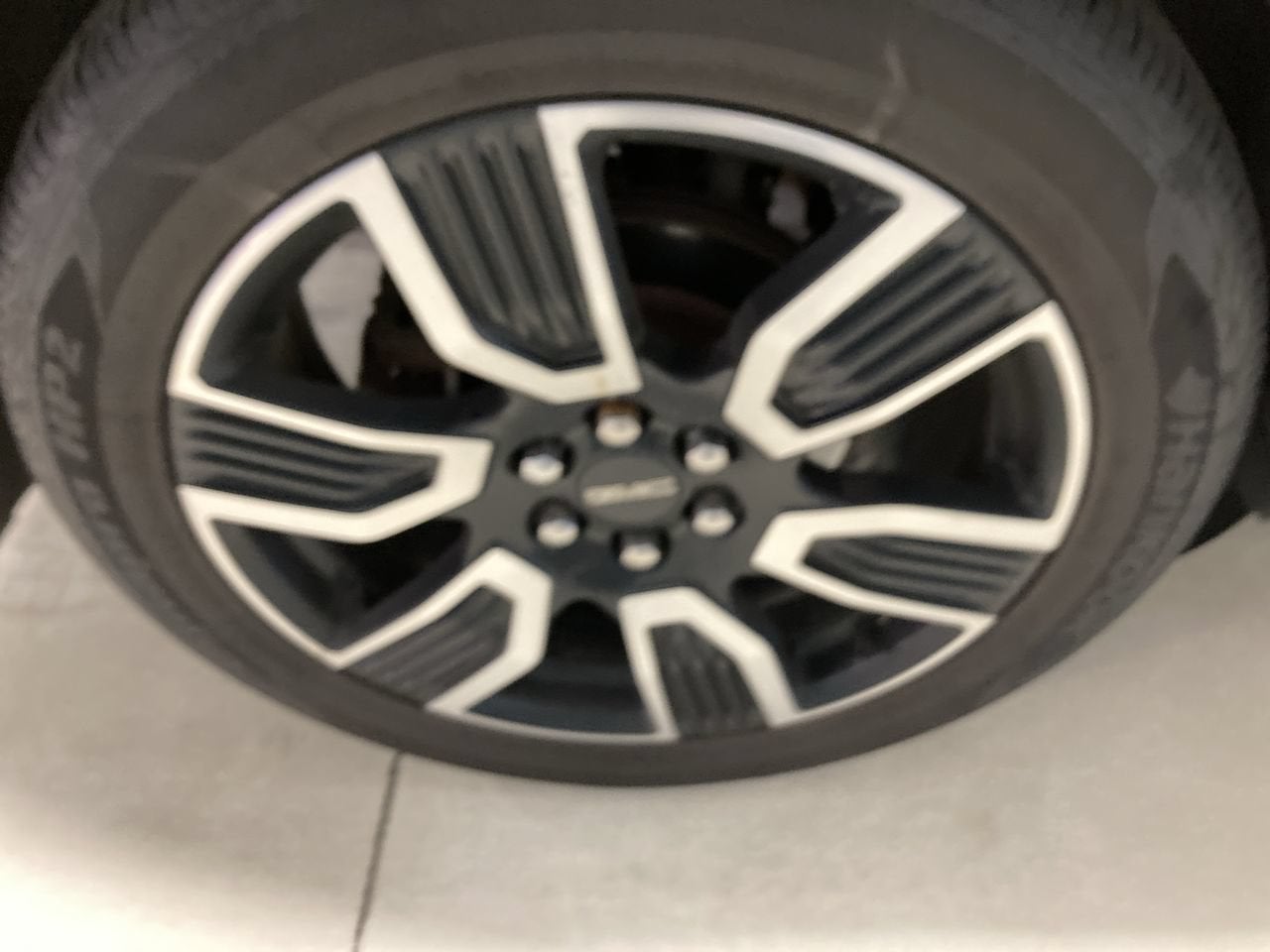 2021 GMC Acadia SLT
