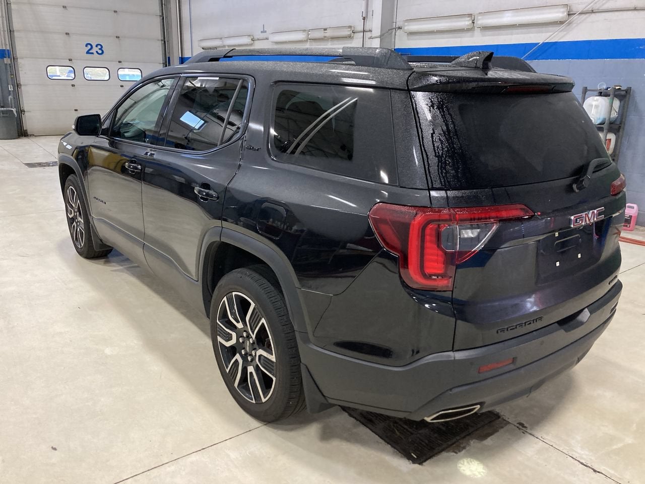 2021 GMC Acadia SLT