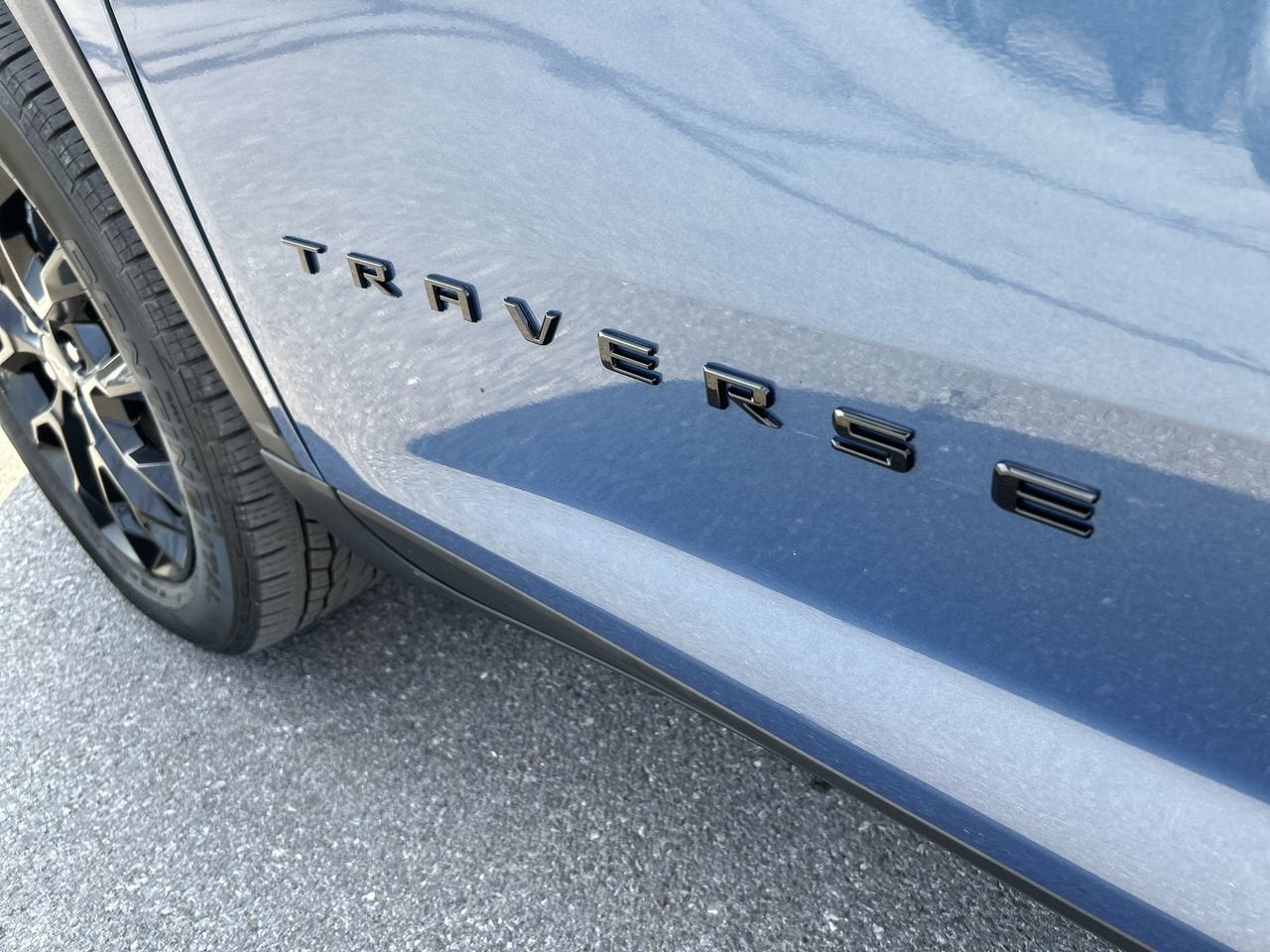 2024 Chevrolet Traverse LS
