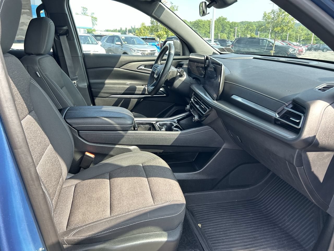 2024 Chevrolet Traverse LS