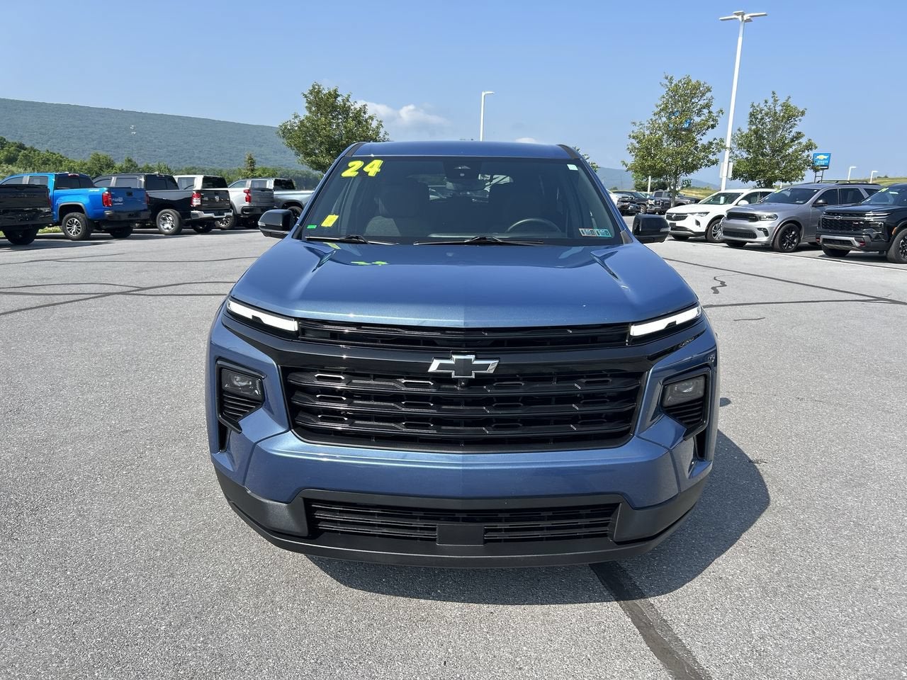 2024 Chevrolet Traverse LS