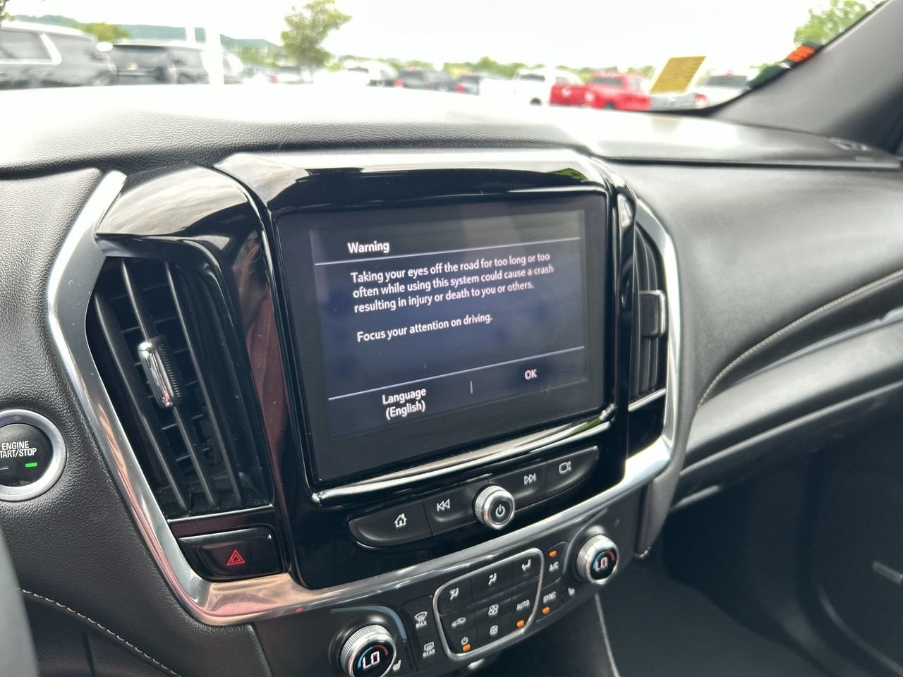 2023 Chevrolet Traverse LT Leather