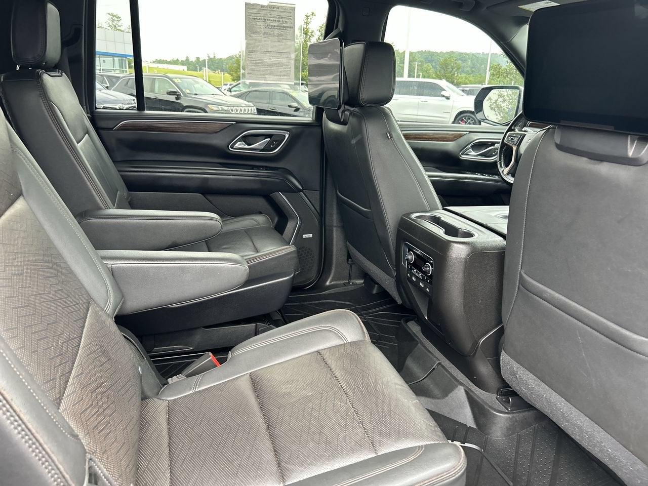 2021 Chevrolet Suburban High Country