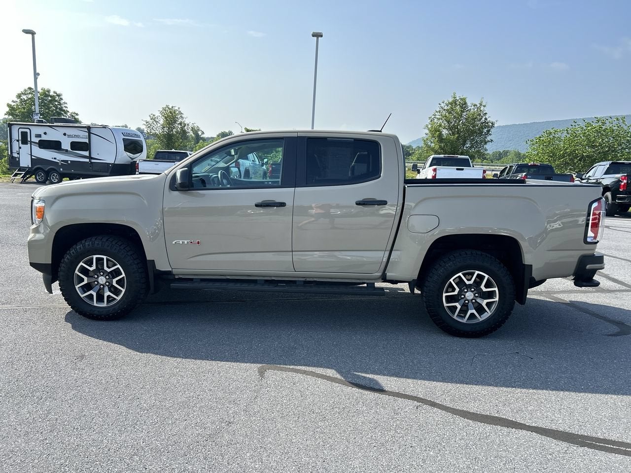 2022 GMC Canyon AT4 - Leather